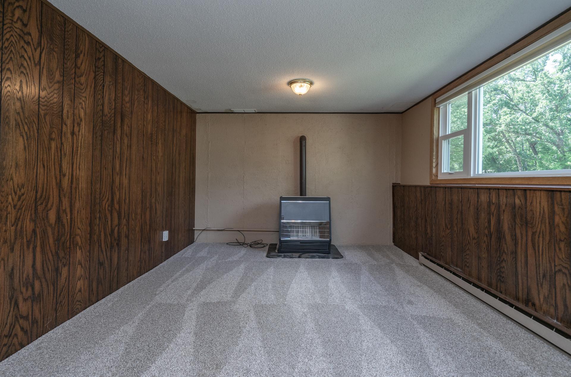 1976 single family home for sale at 1713 Graydon Avenue in Brainerd, MN — 4 bed, 3 bath (photo 38 of 46)