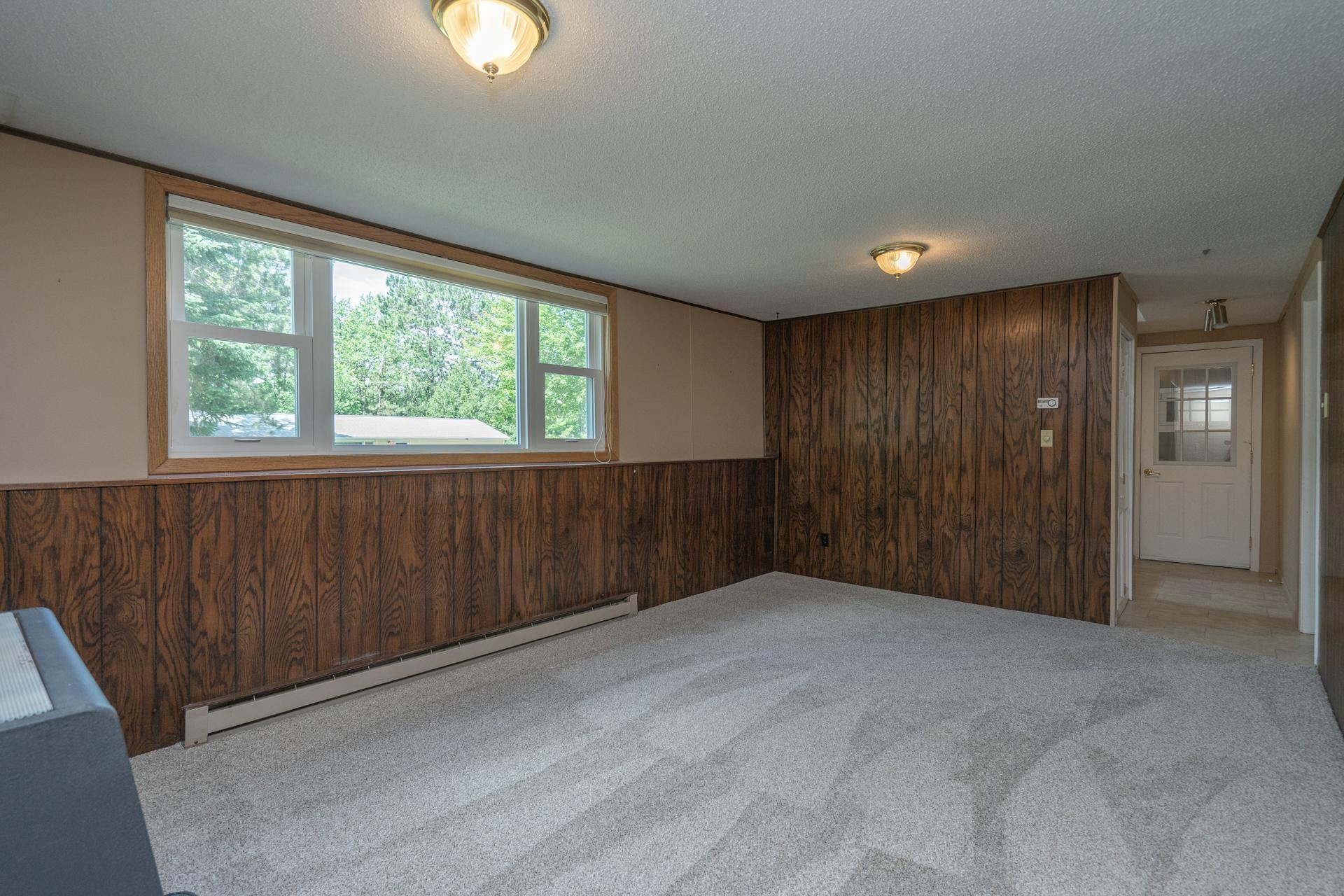 1976 single family home for sale at 1713 Graydon Avenue in Brainerd, MN — 4 bed, 3 bath (photo 39 of 46)
