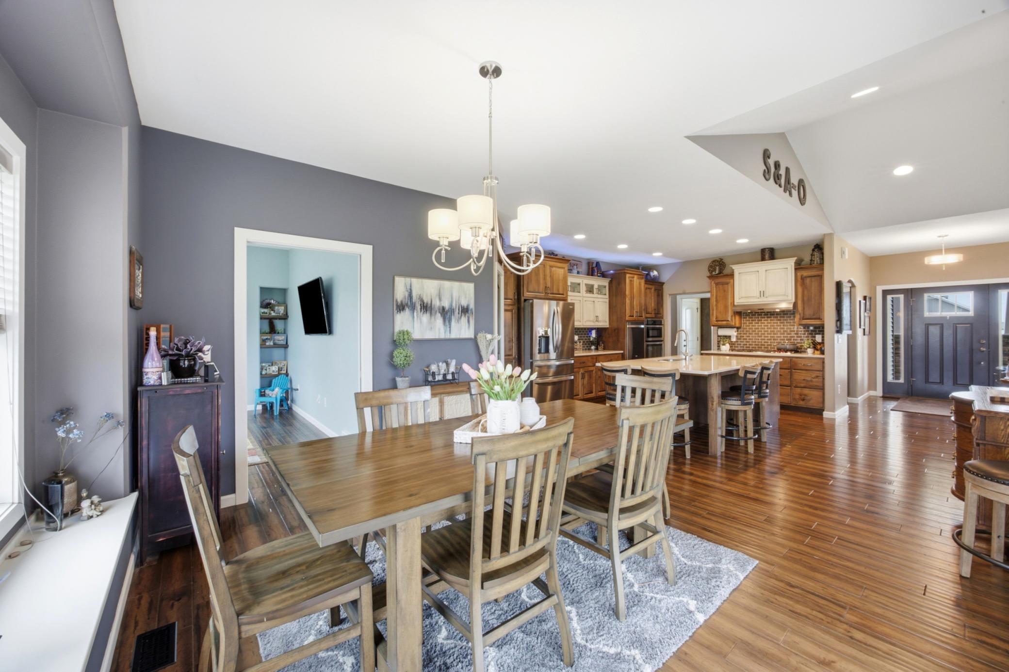 2014 single family home for sale at 1406 W Summerwood Trail in Dilworth, MN — 5 bed, 3 bath (photo 15 of 55)