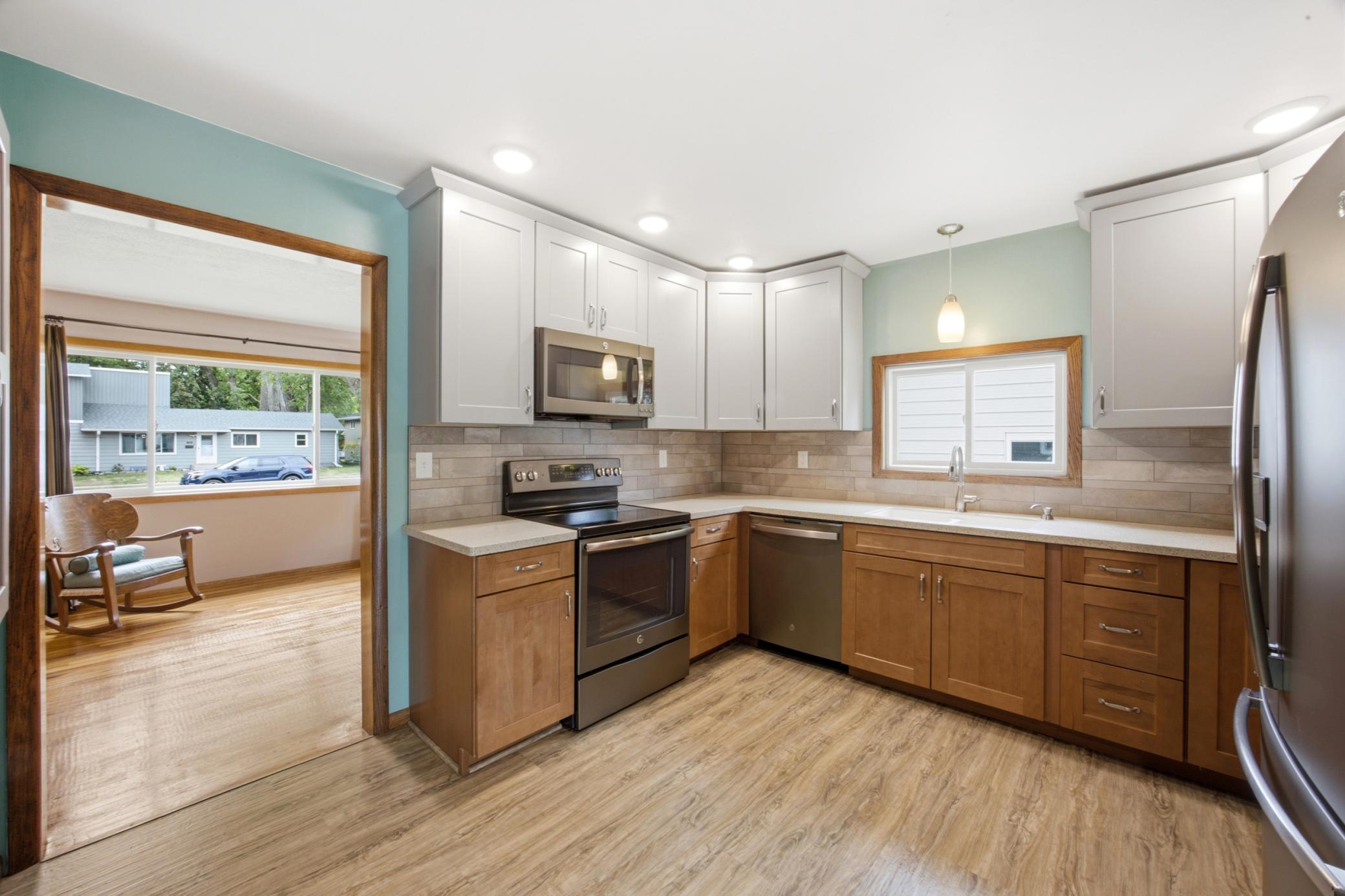 903 19th N Street, Moorhead MN 56560 - Photo 7 of 33