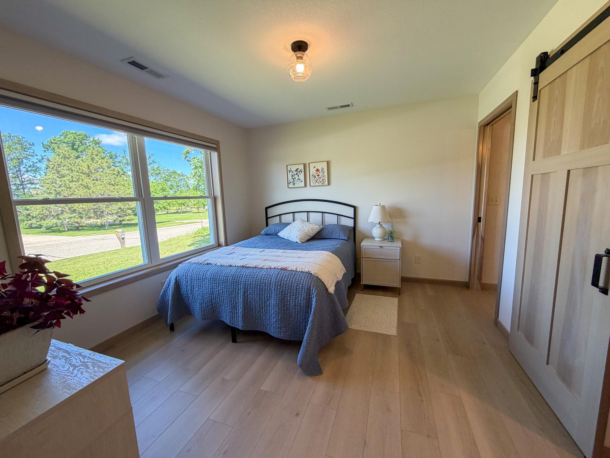 2022 single family home for sale at 612 Irving Beach Drive SW in Bemidji, MN — 2 bed, 2 bath (photo 8 of 17)