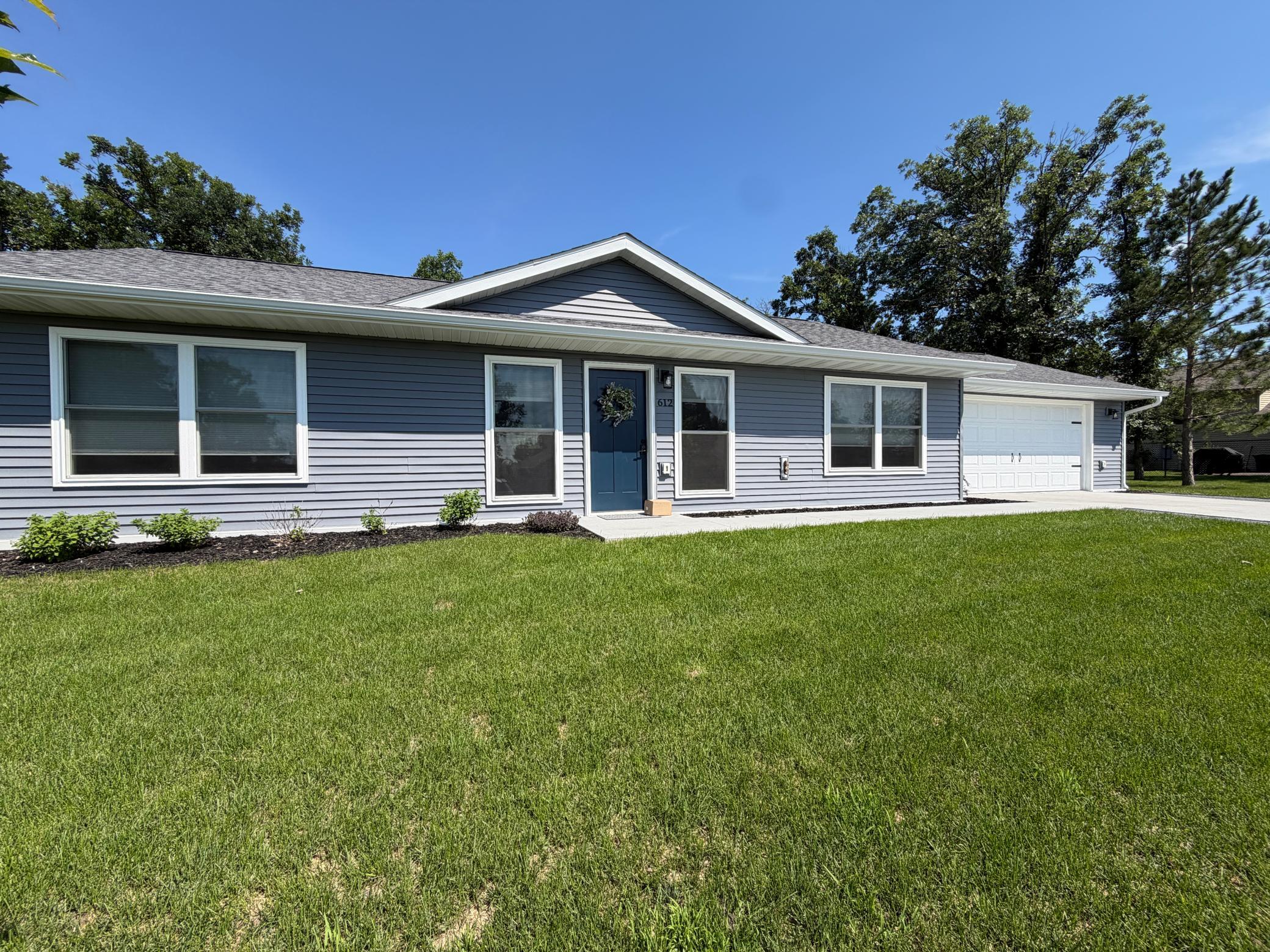 2022 single family home for sale at 612 Irving Beach Drive SW in Bemidji, MN — 2 bed, 2 bath (photo 3 of 31)