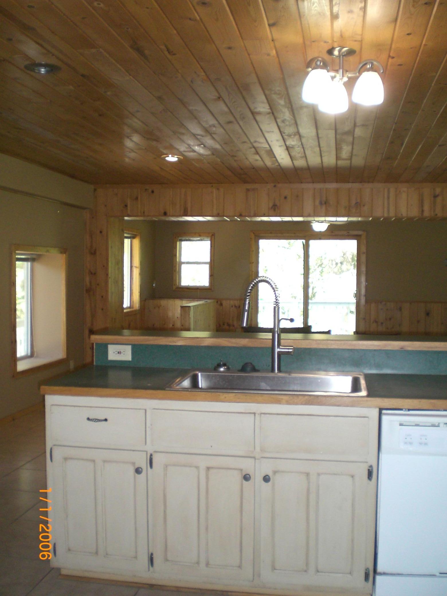 1902 single family home for sale at 8218 Ski Chalet Drive in Pequot Lakes, MN — 4 bed, 2 bath (photo 16 of 61)