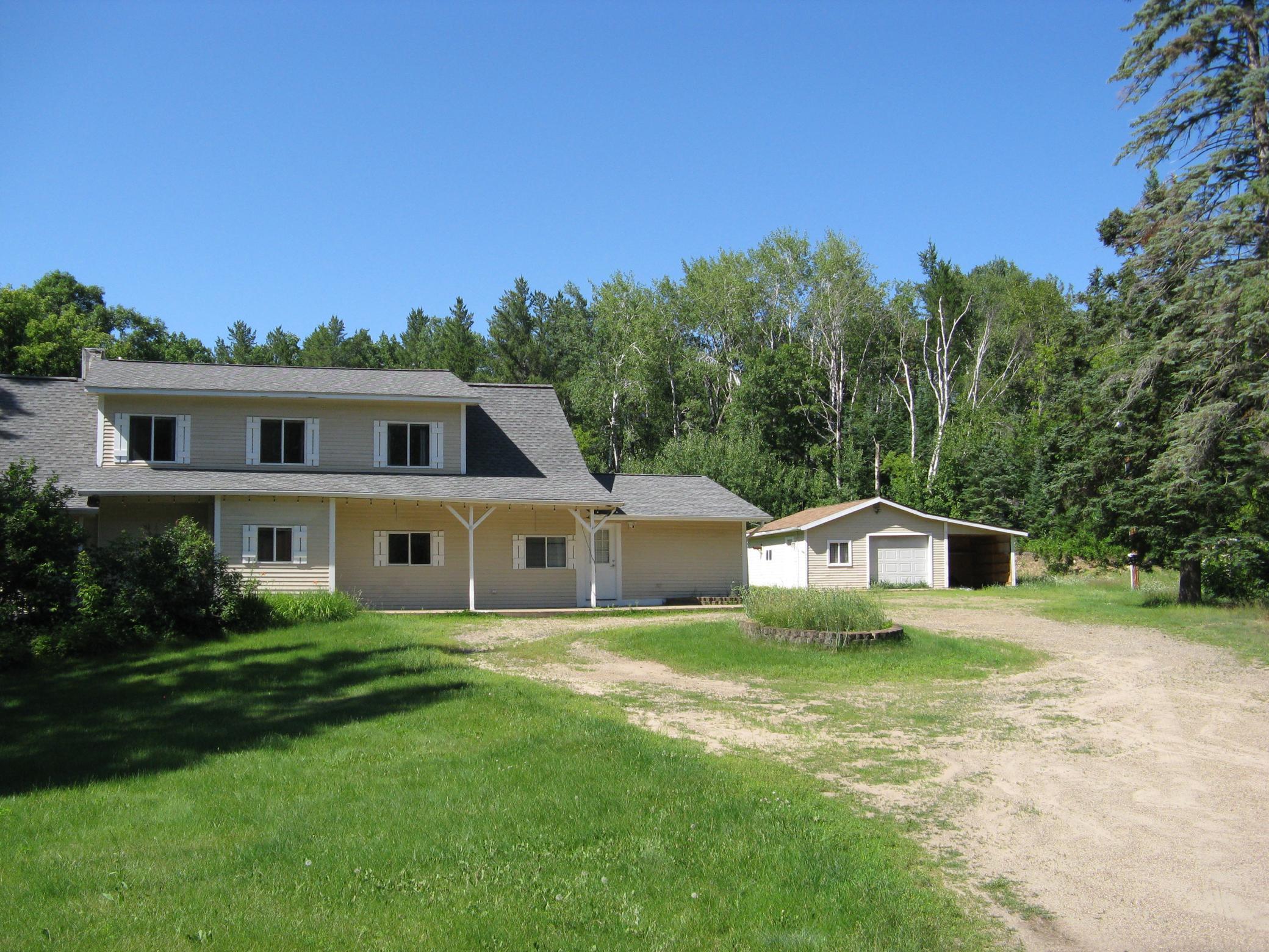 1902 single family home for sale at 8218 Ski Chalet Drive in Pequot Lakes, MN — 4 bed, 2 bath (photo 3 of 61)