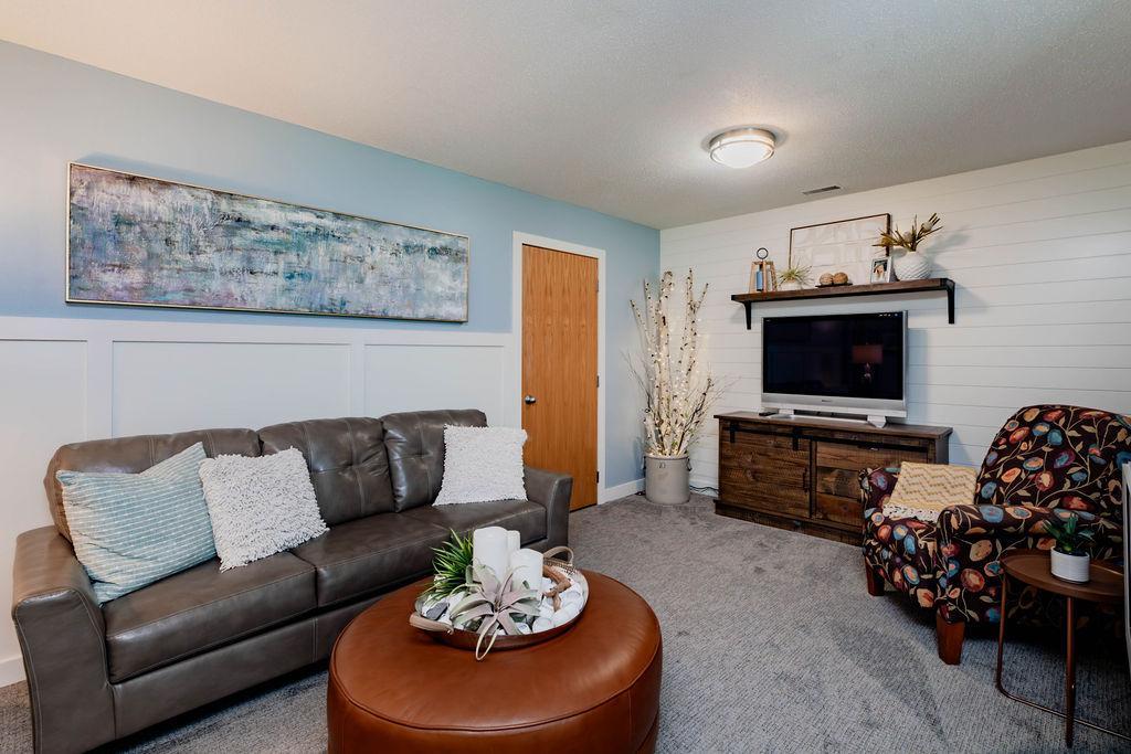 4284 39 1/2 S Avenue, Fargo ND 58104 - Photo 21 of 40
