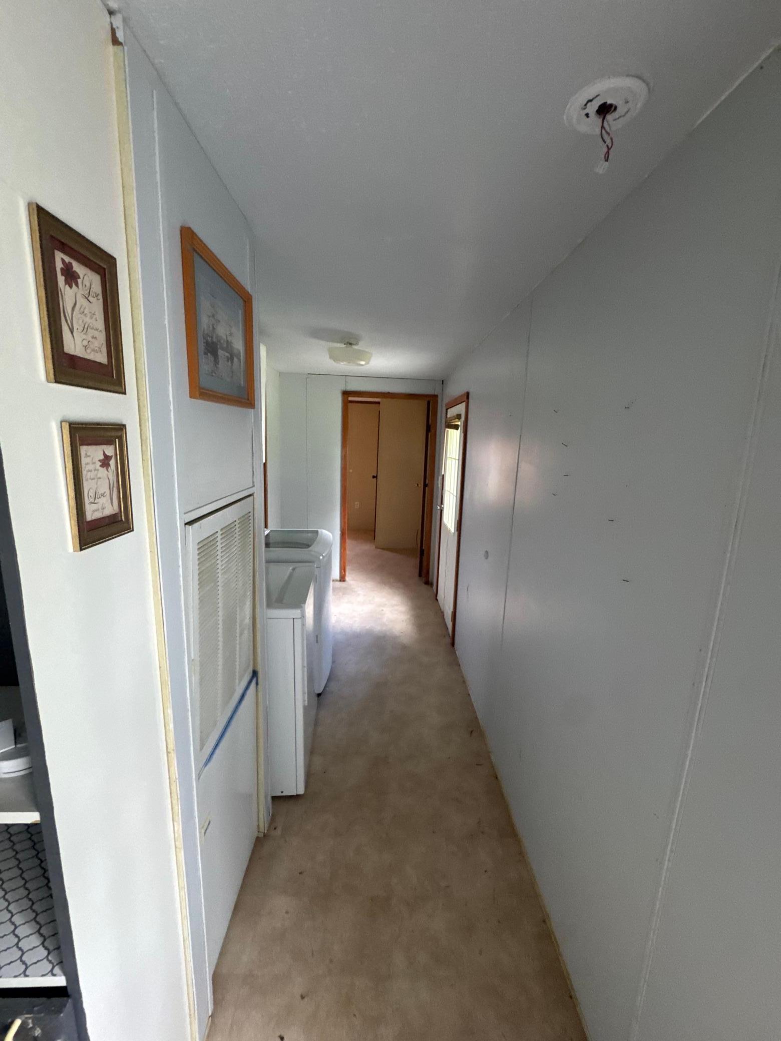 2006 single family home for sale at 106 2nd Avenue N in Mooreton, ND — 3 bed, 1 bath (photo 12 of 27)