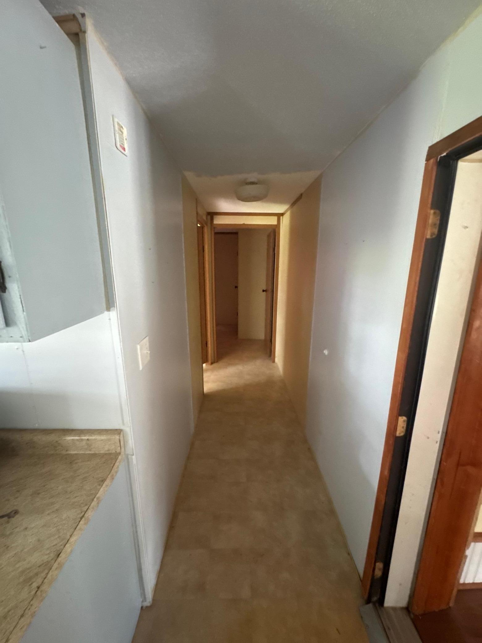 2006 single family home for sale at 106 2nd Avenue N in Mooreton, ND — 3 bed, 1 bath (photo 15 of 27)