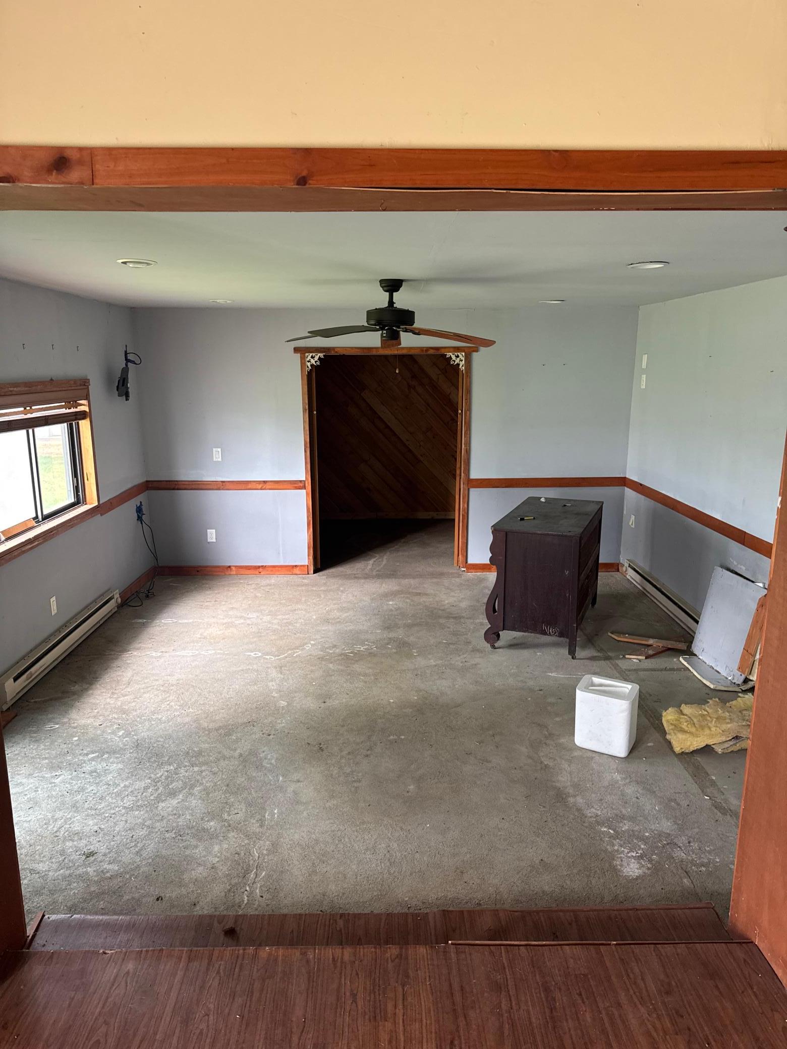 2006 single family home for sale at 106 2nd Avenue N in Mooreton, ND — 3 bed, 1 bath (photo 5 of 27)