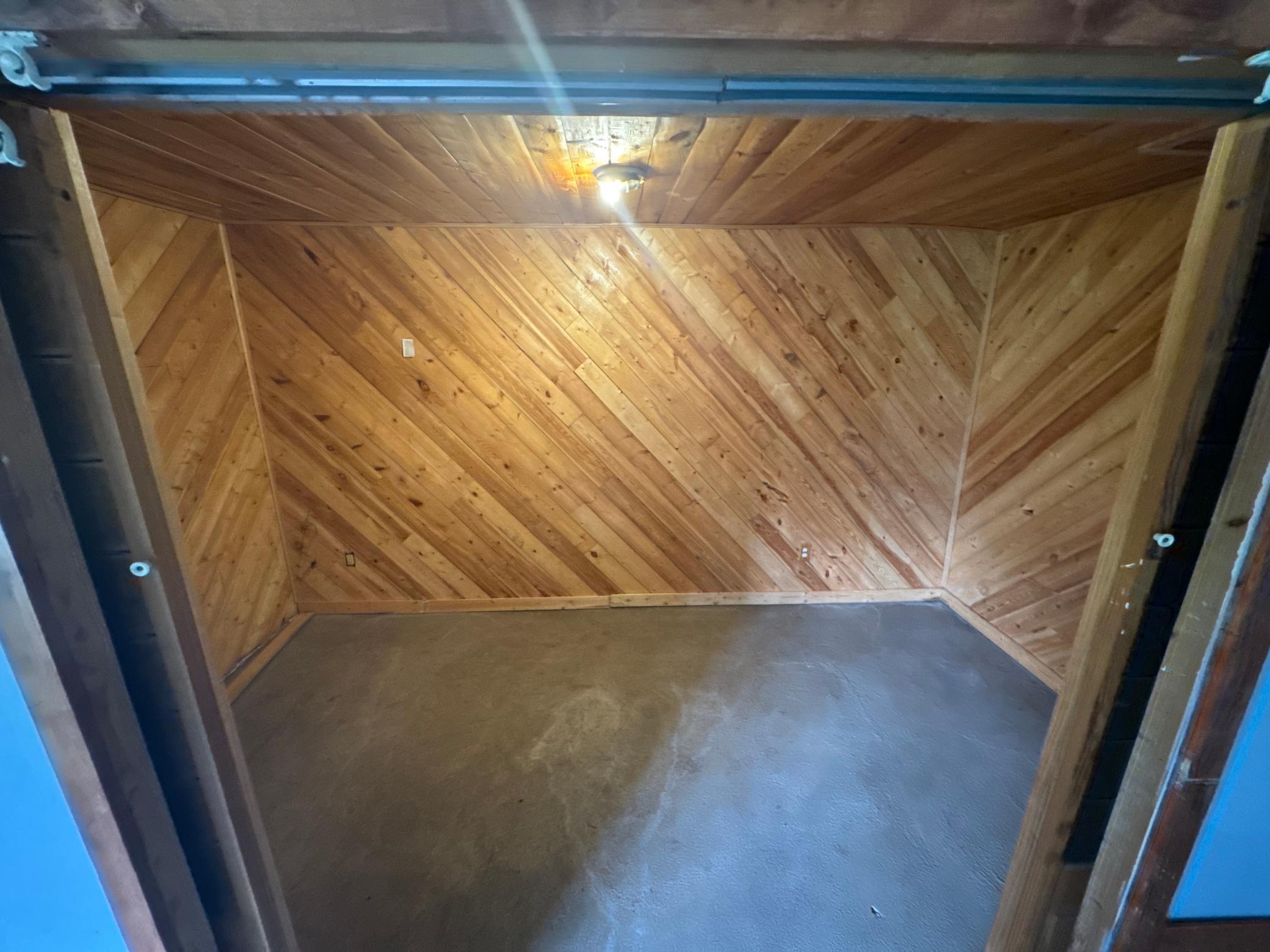 2006 single family home for sale at 106 2nd Avenue N in Mooreton, ND — 3 bed, 1 bath (photo 6 of 27)