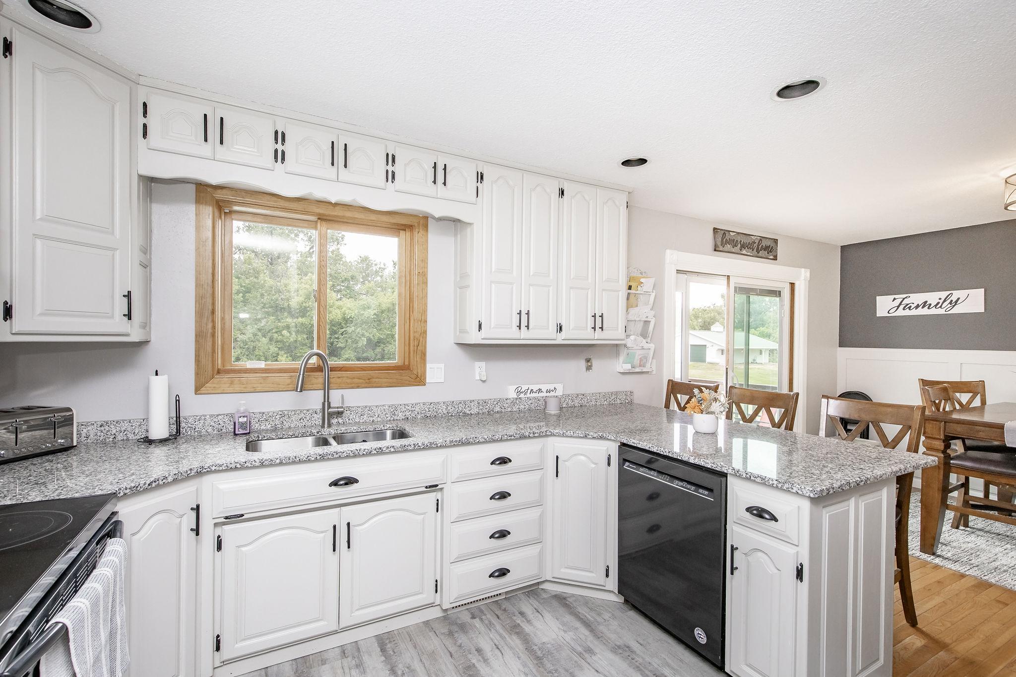 16657 52nd Street SE, Kindred ND 58051 - Photo 17 of 74
