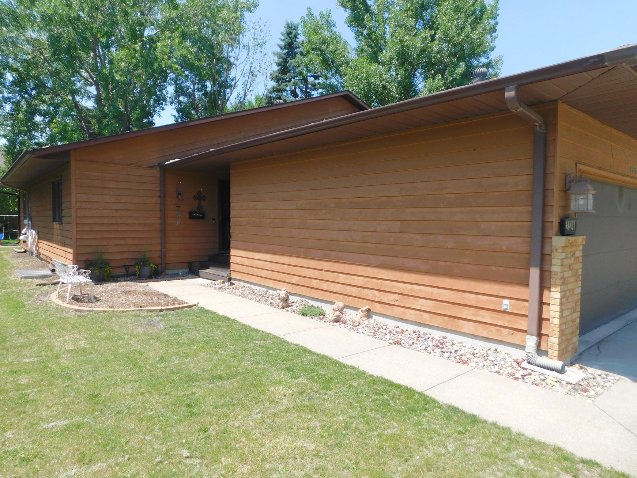 2524 25th S Avenue, Fargo ND 58103 - Photo 2 of 36