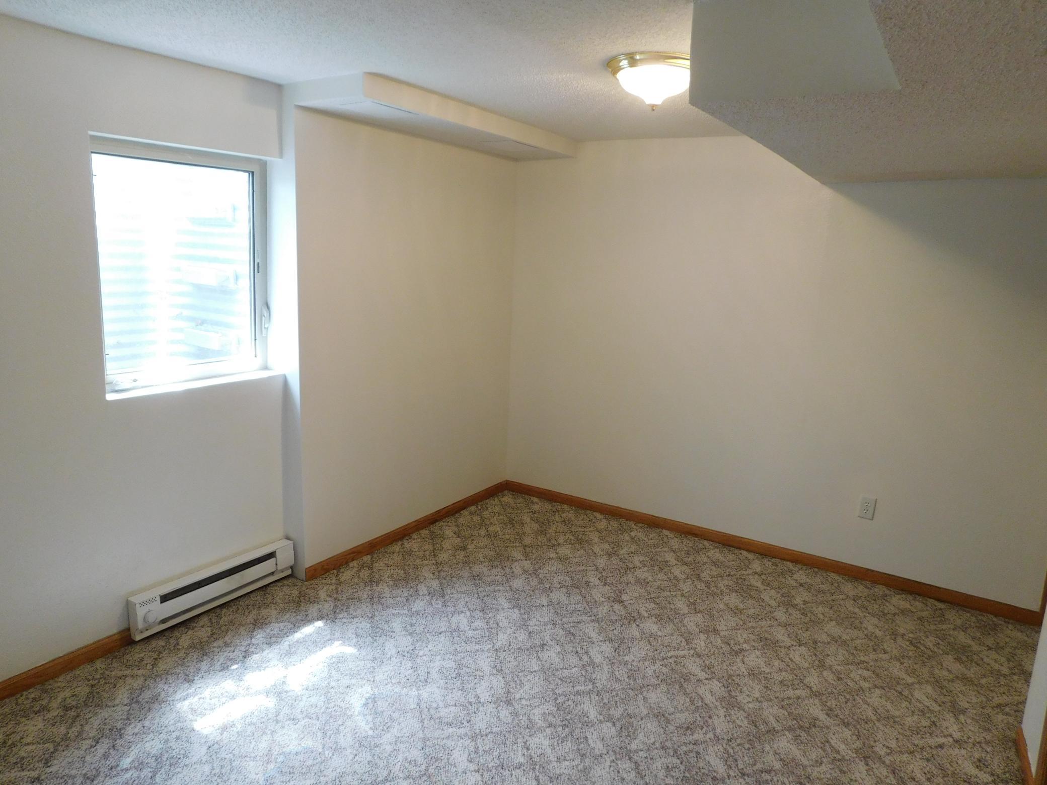 2524 25th S Avenue, Fargo ND 58103 - Photo 32 of 36