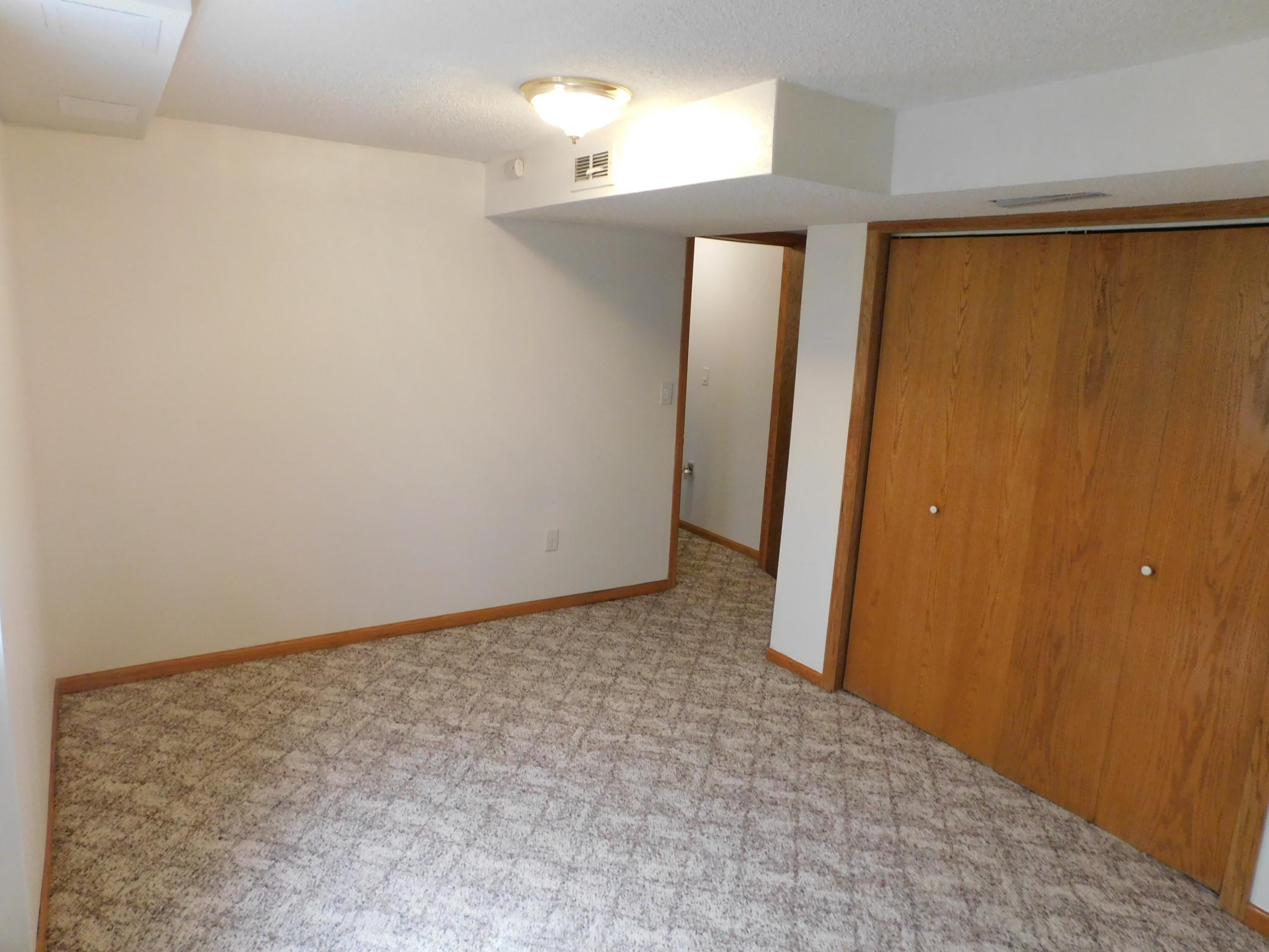 2524 25th S Avenue, Fargo ND 58103 - Photo 33 of 36