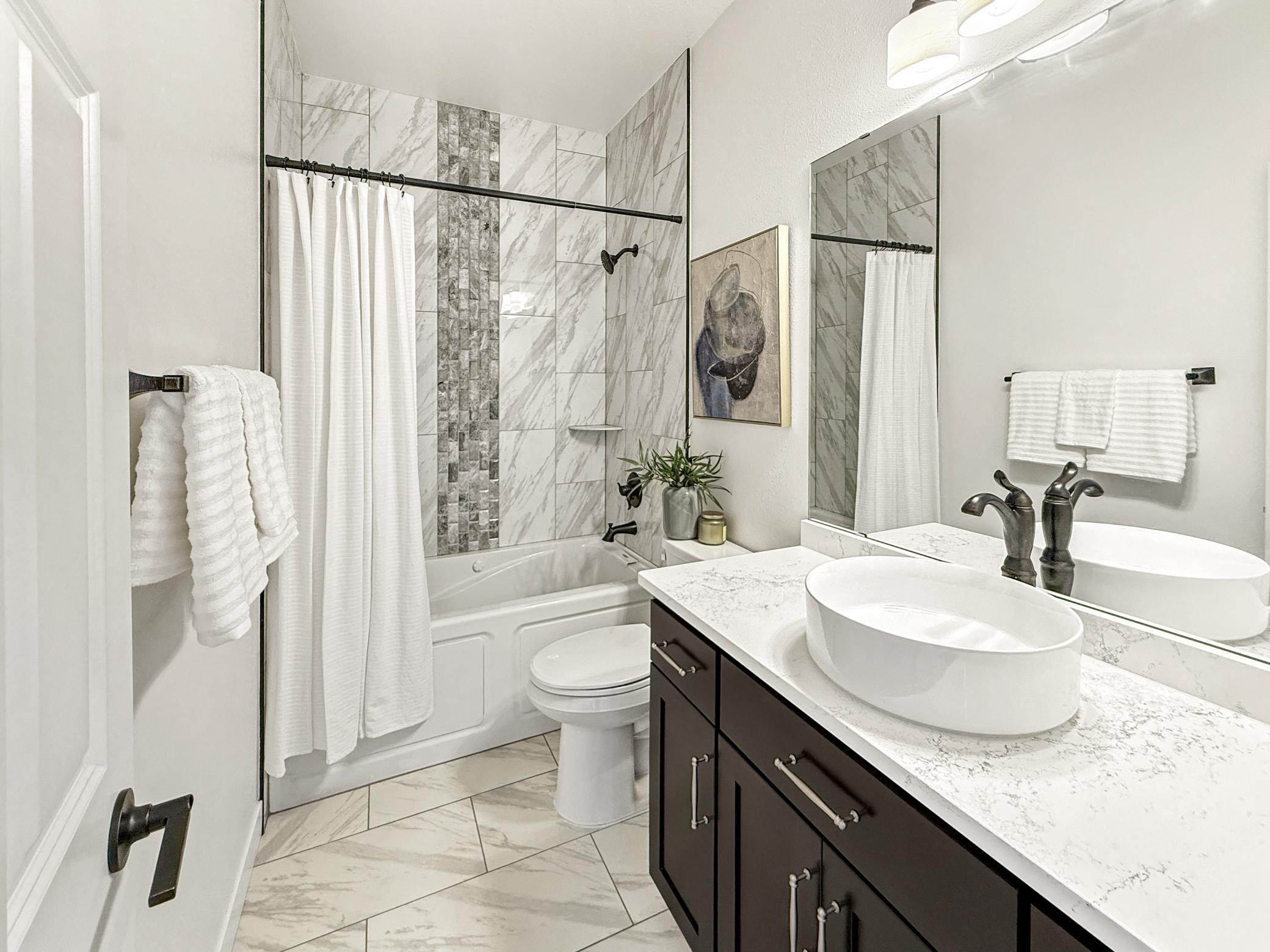 2020 single family home for sale at 3620 Cordova Loop S in Fargo, ND — 5 bed, 3 bath (photo 33 of 50)
