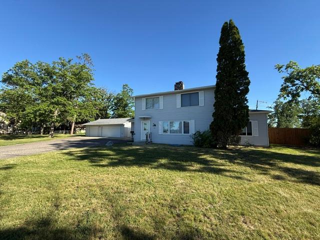 1940 single family home for sale at 321 23rd Street NE in Bemidji, MN — 5 bed, 3 bath (photo 2 of 35)