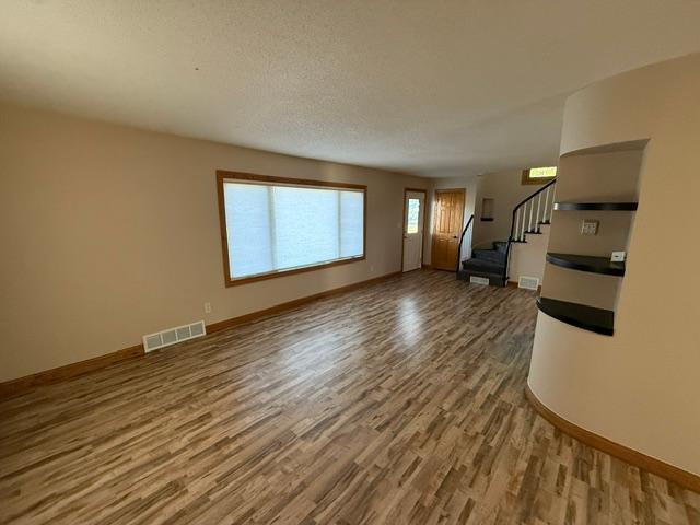 1940 single family home for sale at 321 23rd Street NE in Bemidji, MN — 5 bed, 3 bath (photo 8 of 35)