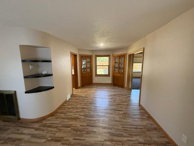 1940 single family home for sale at 321 23rd Street NE in Bemidji, MN — 5 bed, 3 bath (photo 9 of 35)