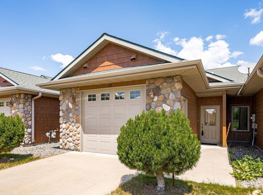 2010 townhouse for sale at 205 SE 17th Street, Unit 110 in Grand Rapids, MN — 2 bed, 2 bath (photo 20 of 27)