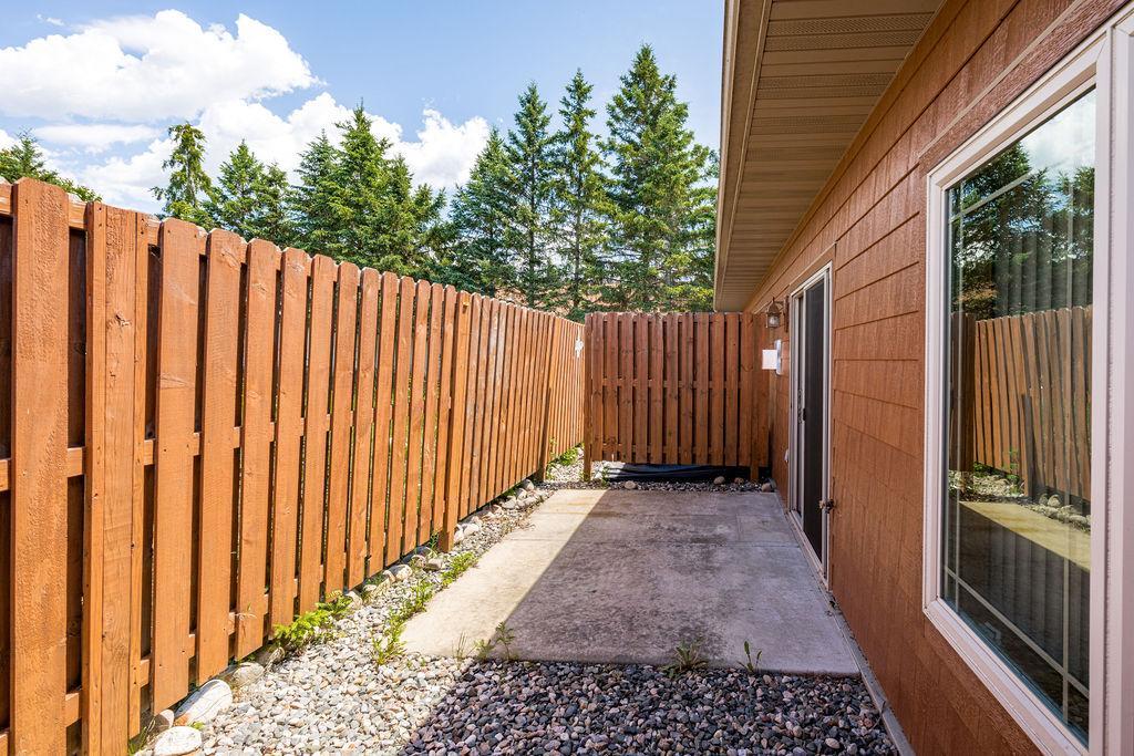 2010 townhouse for sale at 205 SE 17th Street, Unit 110 in Grand Rapids, MN — 2 bed, 2 bath (photo 22 of 27)