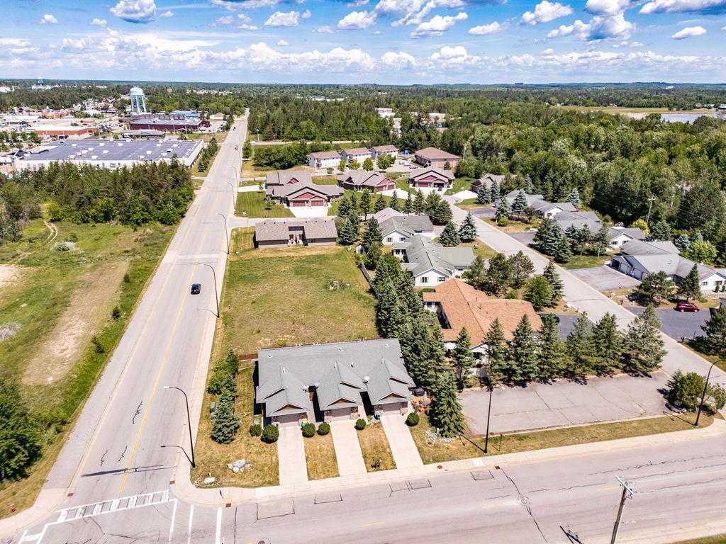2010 townhouse for sale at 205 SE 17th Street, Unit 110 in Grand Rapids, MN — 2 bed, 2 bath (photo 26 of 27)