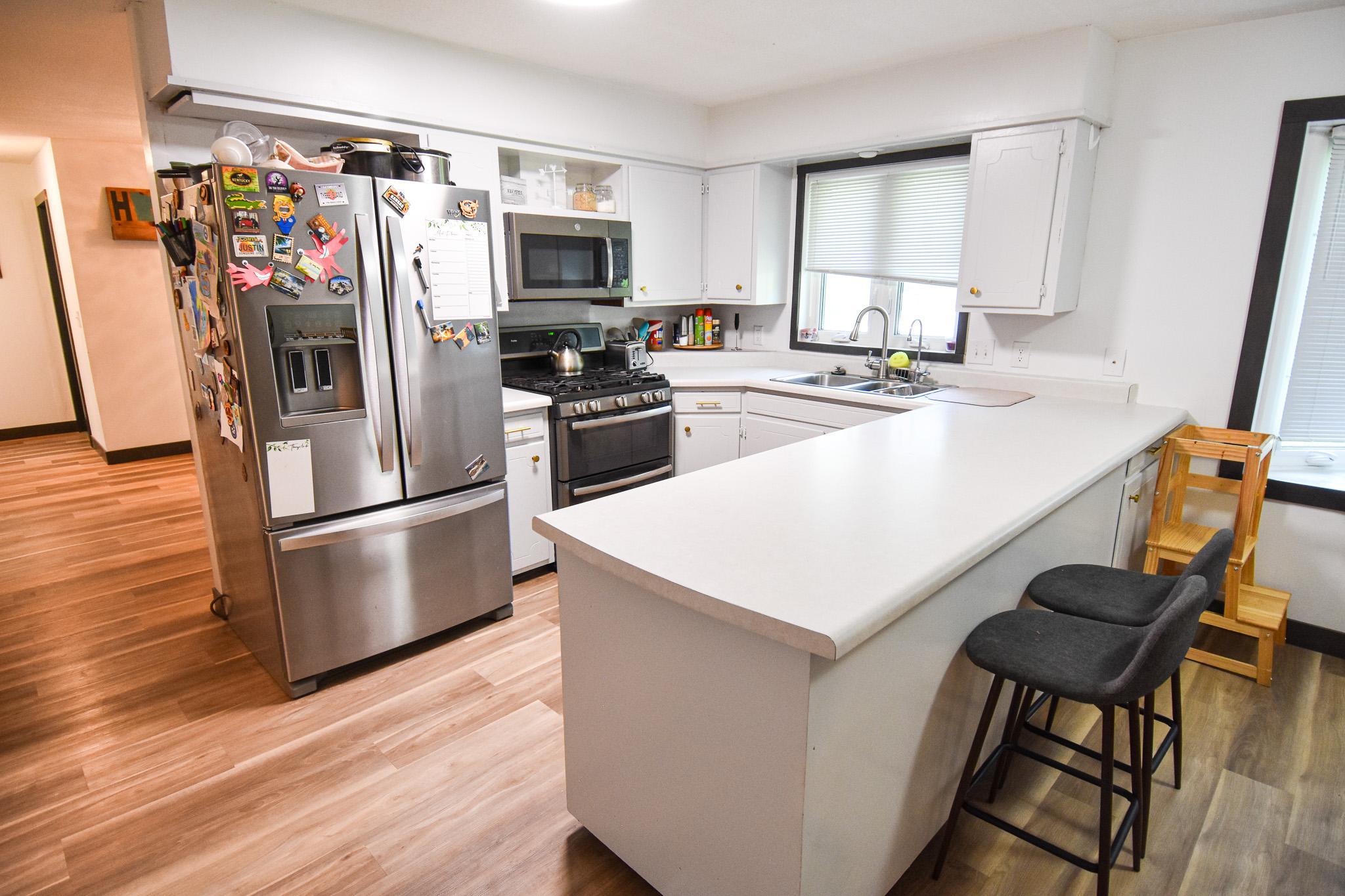 1976 single family home for sale at 718 Stephen Avenue in Stephen, MN — 4 bed, 3 bath (photo 11 of 32)