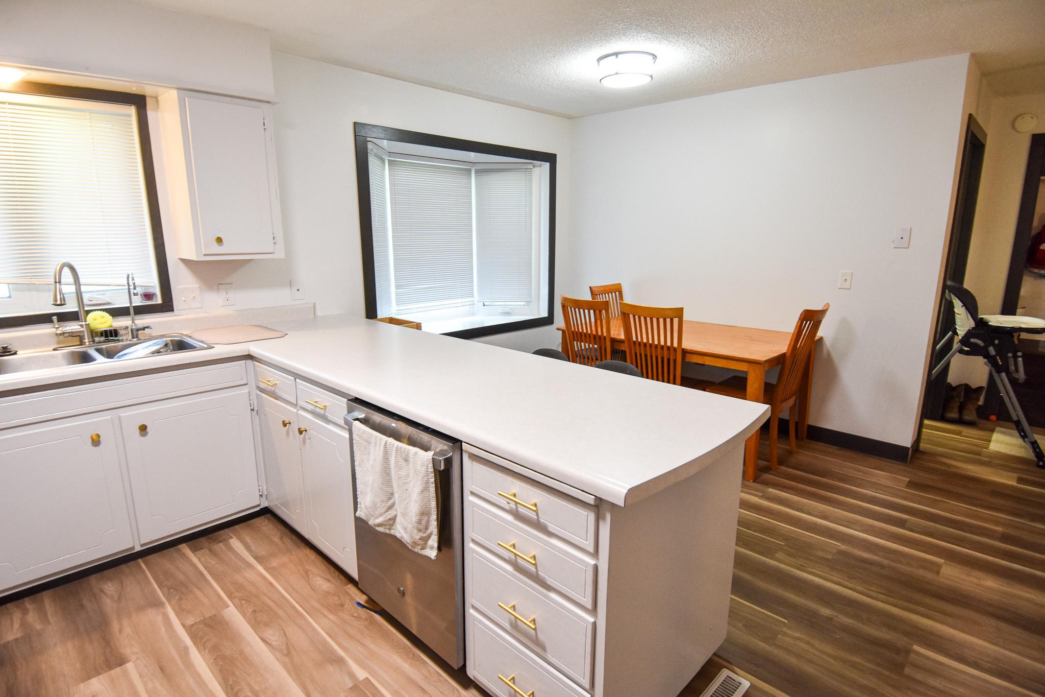 1976 single family home for sale at 718 Stephen Avenue in Stephen, MN — 4 bed, 3 bath (photo 16 of 32)