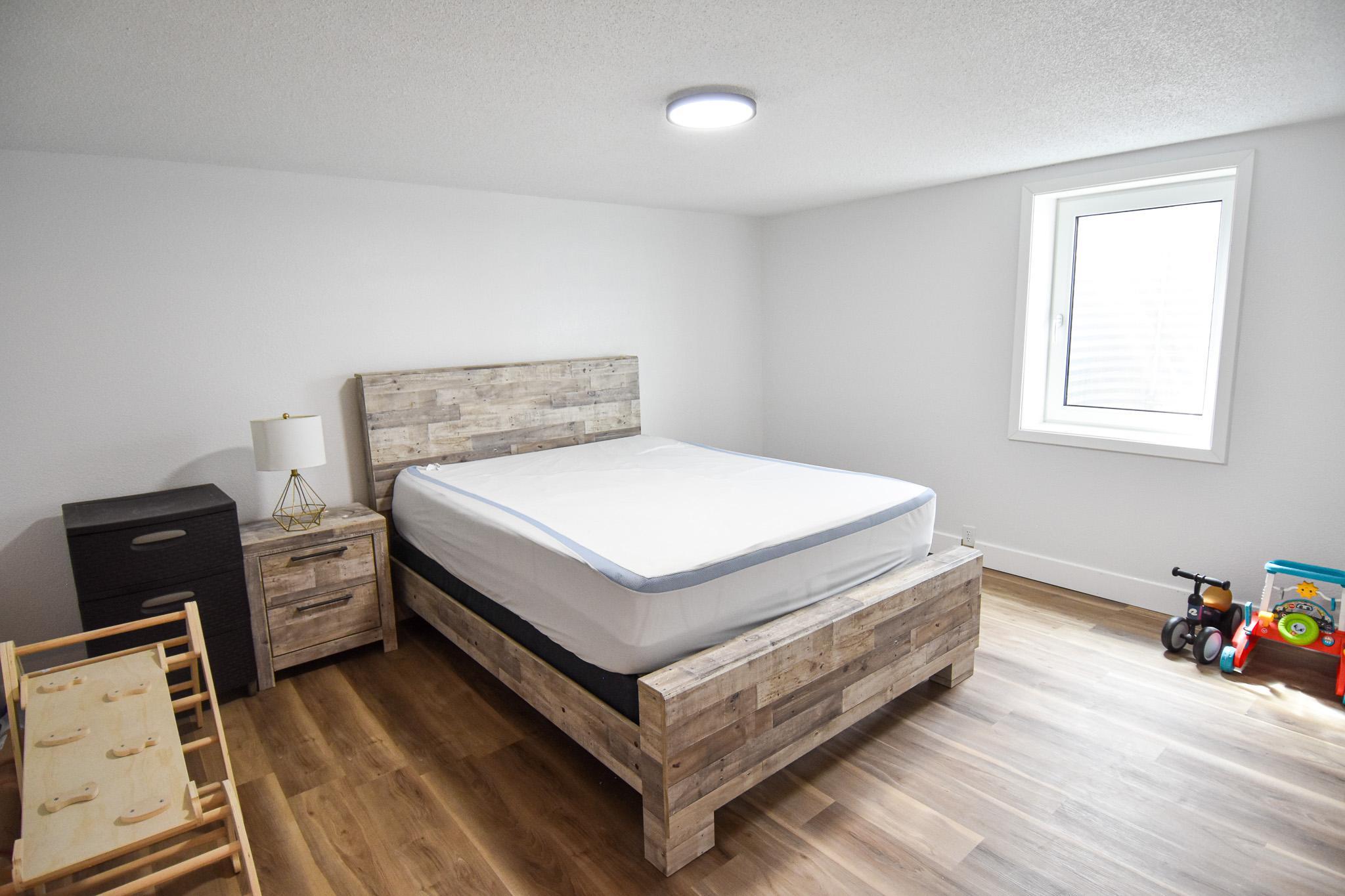 1976 single family home for sale at 718 Stephen Avenue in Stephen, MN — 4 bed, 3 bath (photo 20 of 32)