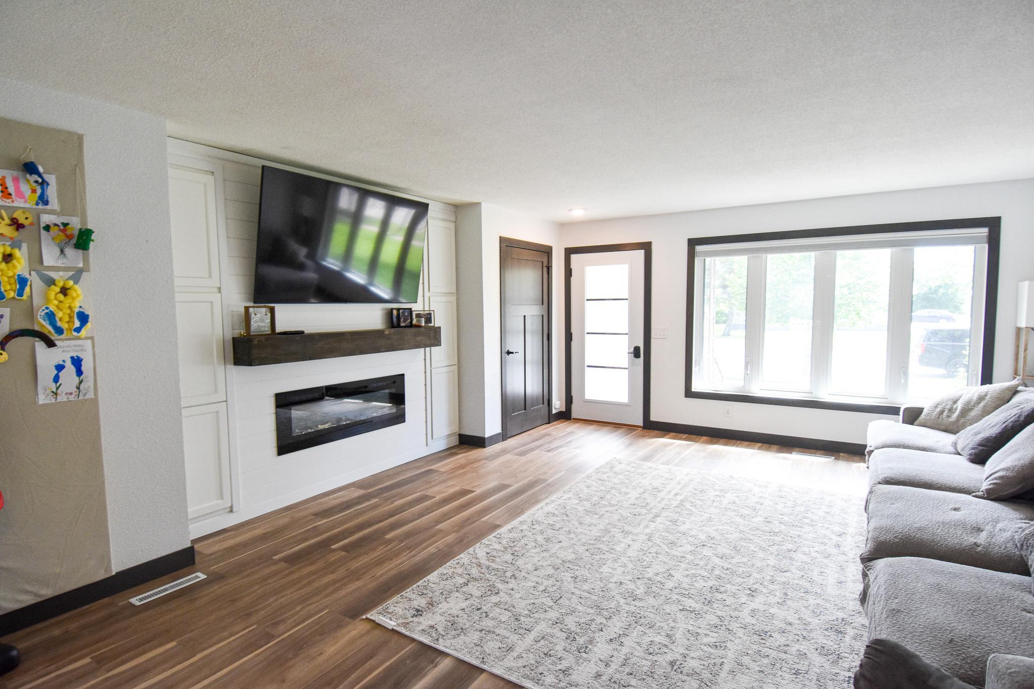 1976 single family home for sale at 718 Stephen Avenue in Stephen, MN — 4 bed, 3 bath (photo 3 of 32)