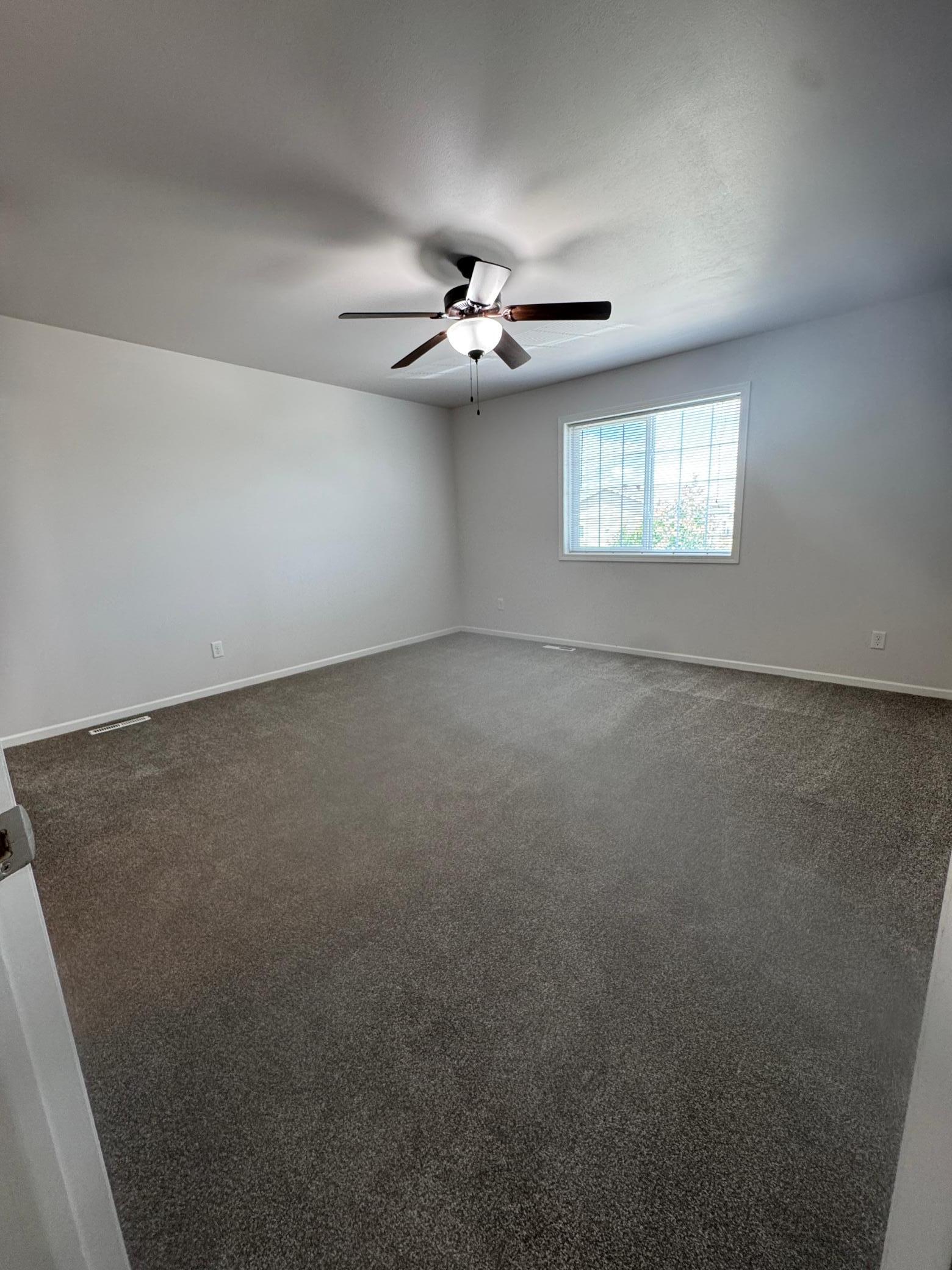 2013 townhouse for sale at 3539 15th Street S in Moorhead, MN — 3 bed, 3 bath (photo 9 of 27)