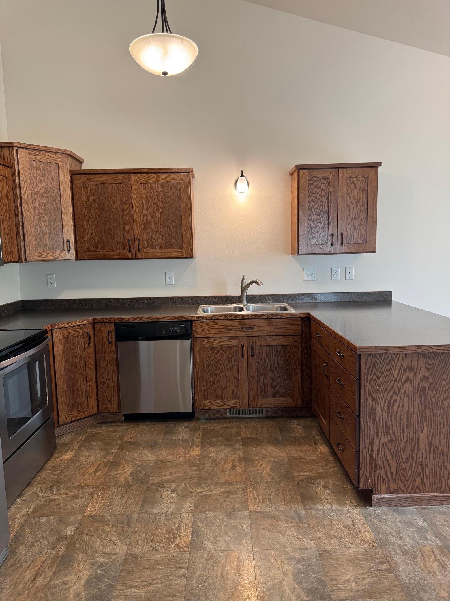 3619 15th Street S, Moorhead MN 56560 - Photo 4 of 27
