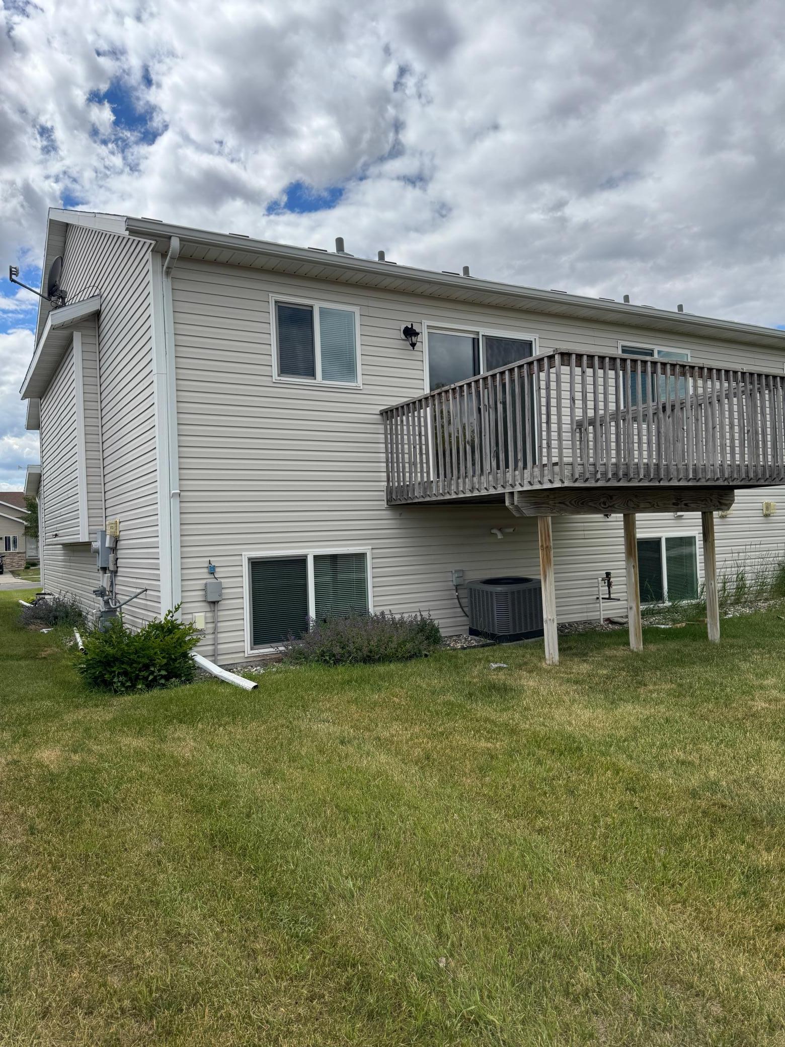 2015 townhouse for sale at 3116 27th Street S in Moorhead, MN — 3 bed, 2 bath (photo 37 of 37)