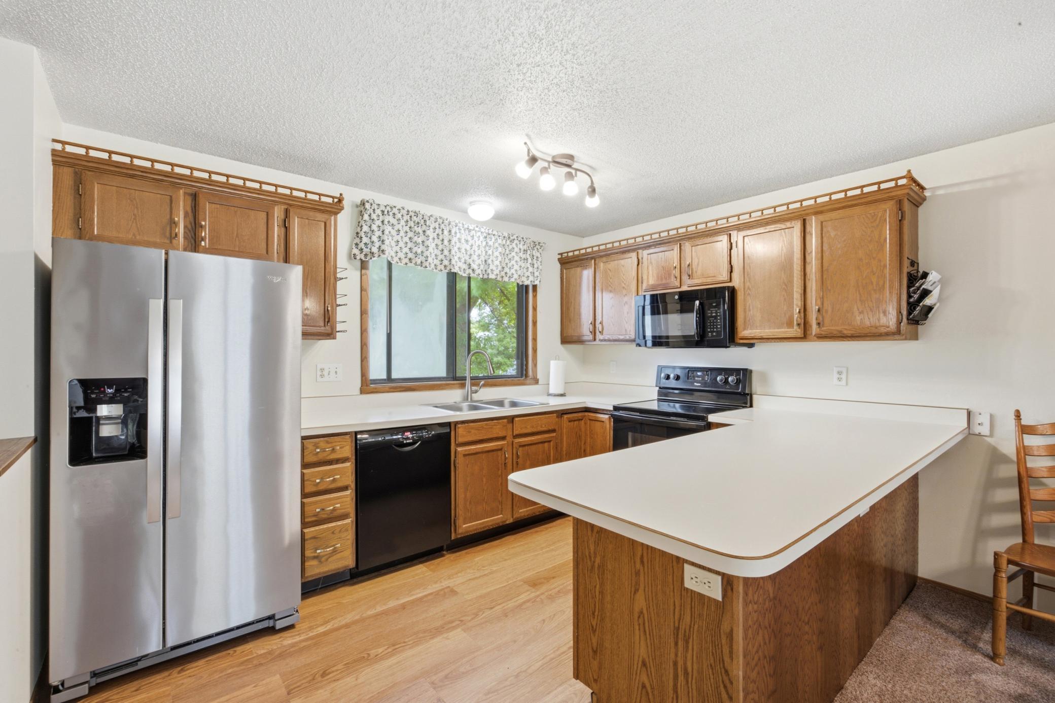 2830 32nd S Street, Moorhead MN 56560 - Photo 7 of 38