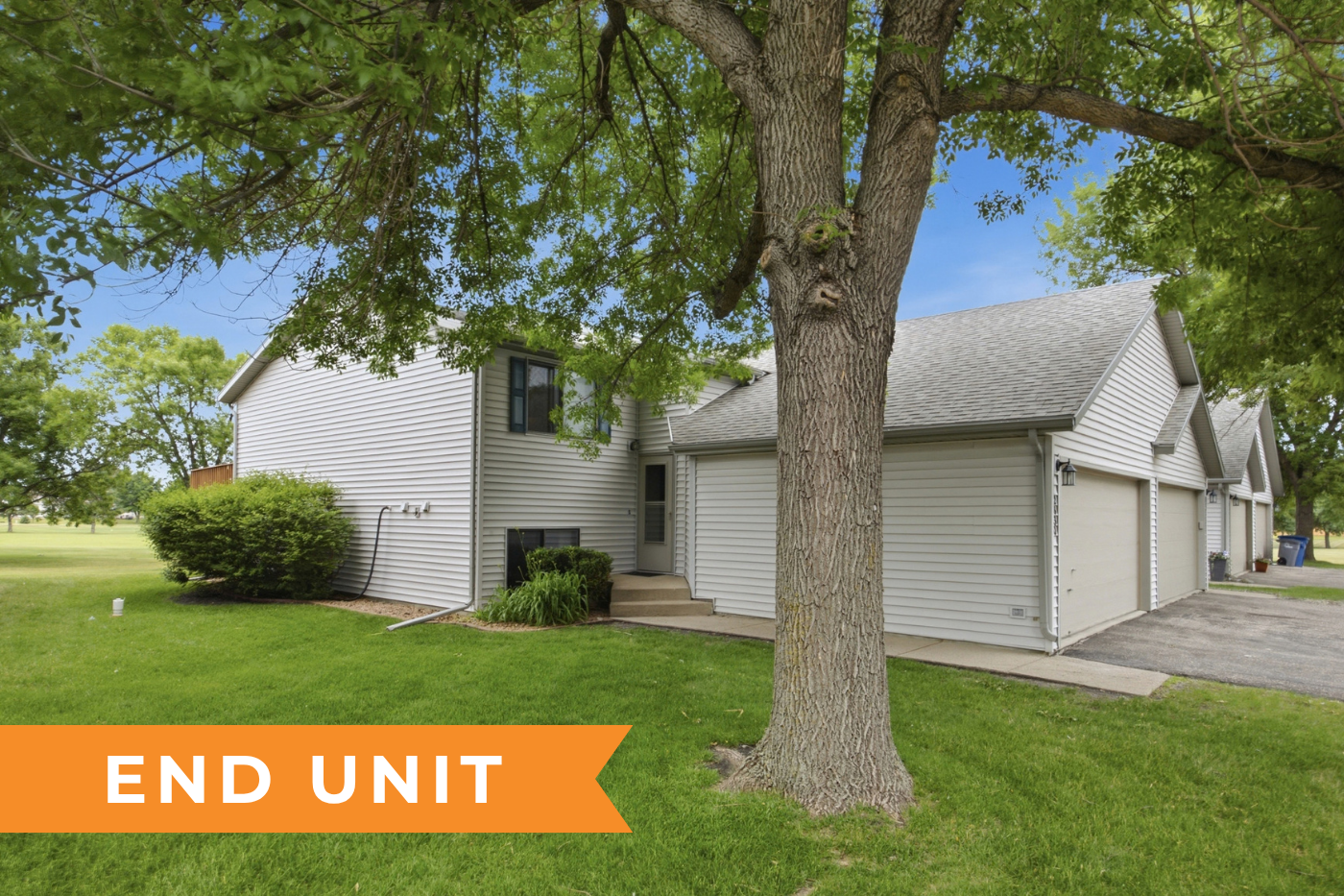 1993 townhouse for sale at 2830 32nd Street S in Moorhead, MN — 3 bed, 2 bath