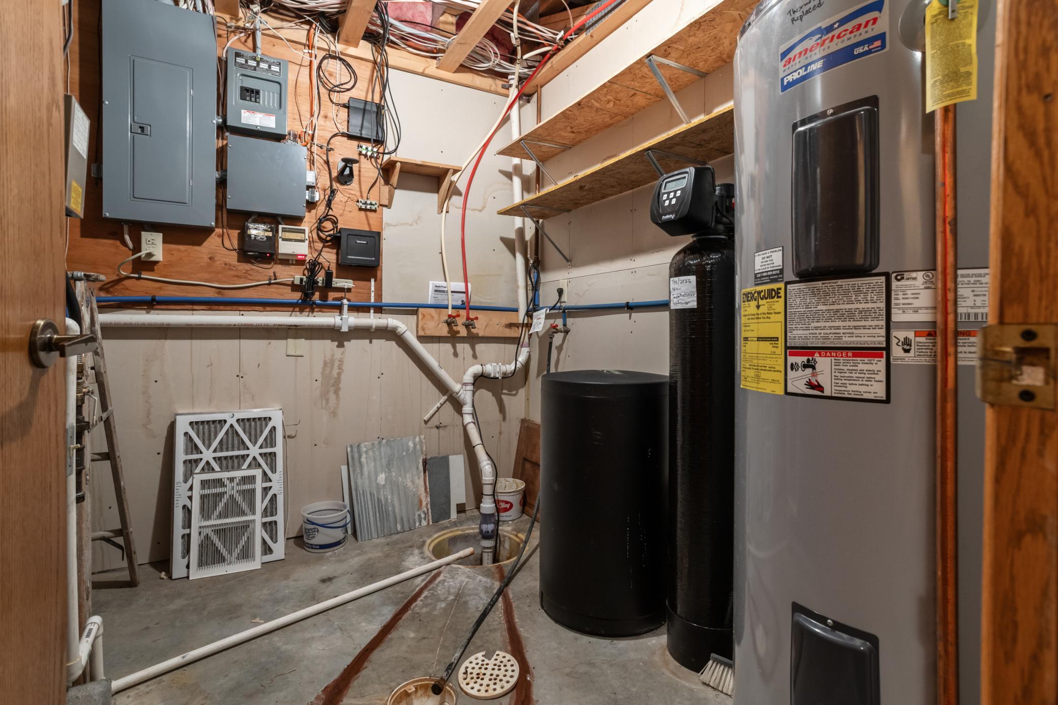 506 5th Street, Wyndmere ND 58081 - Photo 6 of 25
