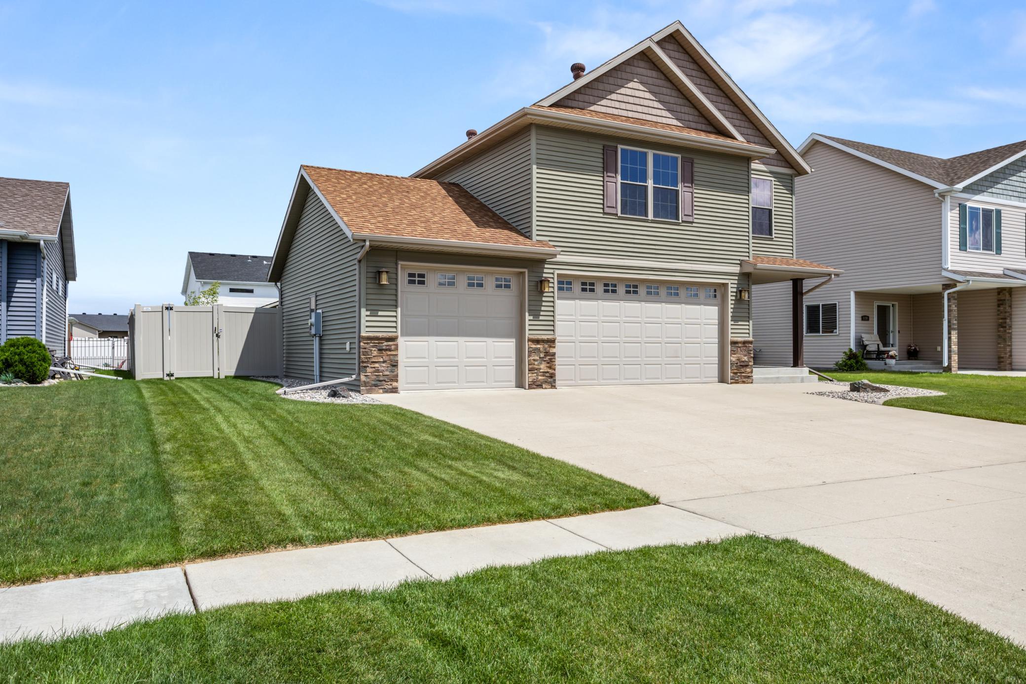 1308 31st W Avenue, West Fargo ND 58078 - Photo 40 of 53