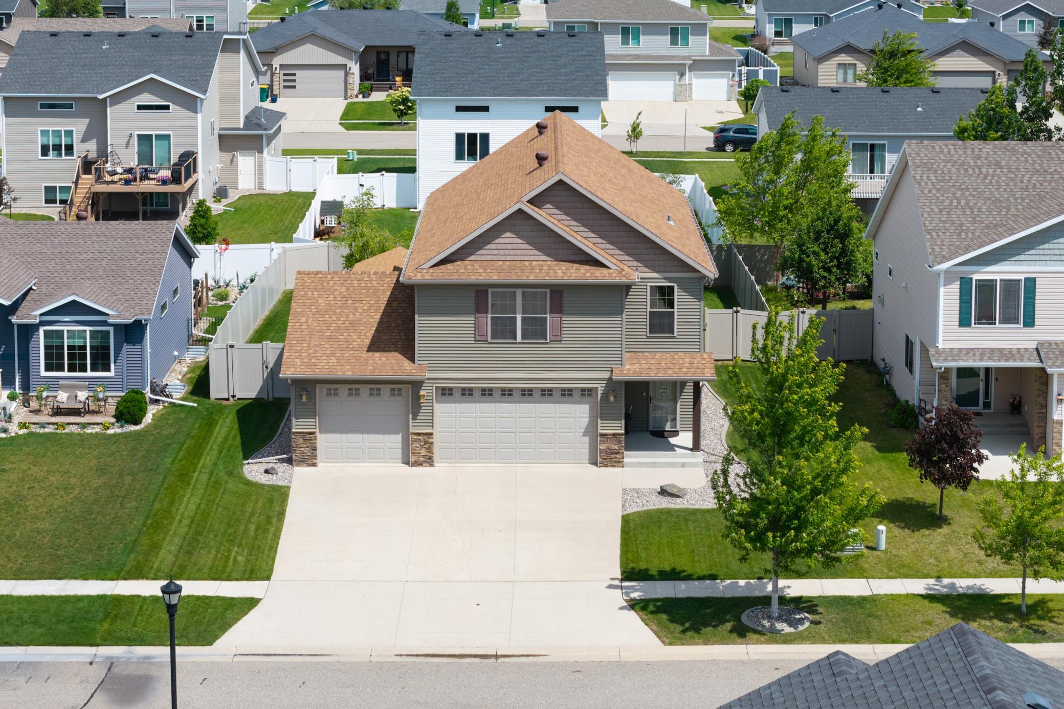 1308 31st W Avenue, West Fargo ND 58078 - Photo 45 of 53