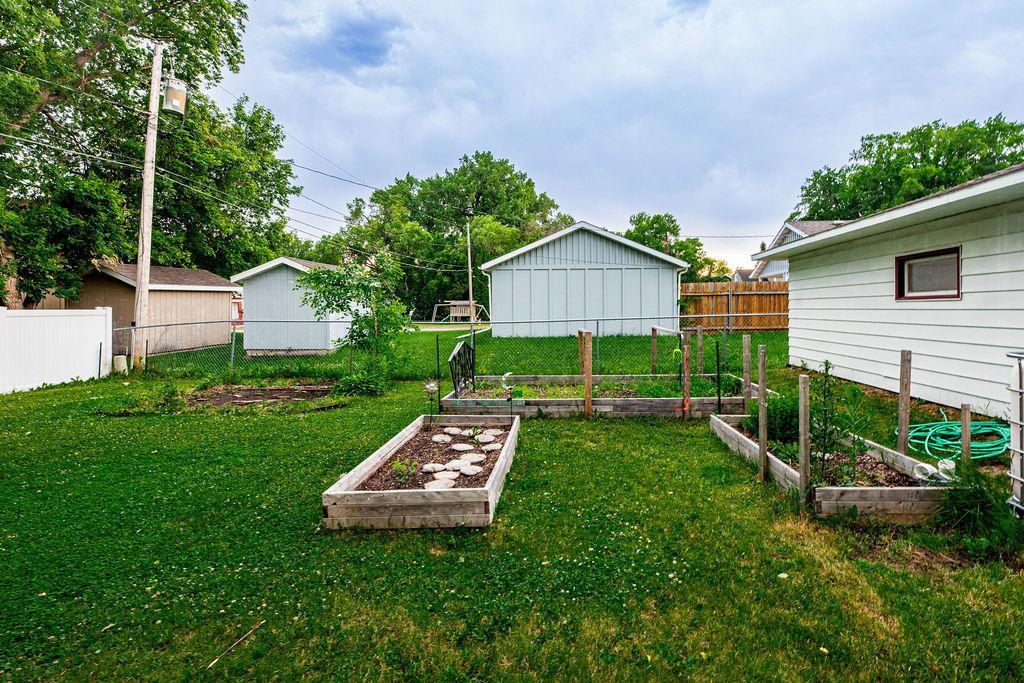 808 15th N Street, Moorhead MN 56560 - Photo 23 of 23