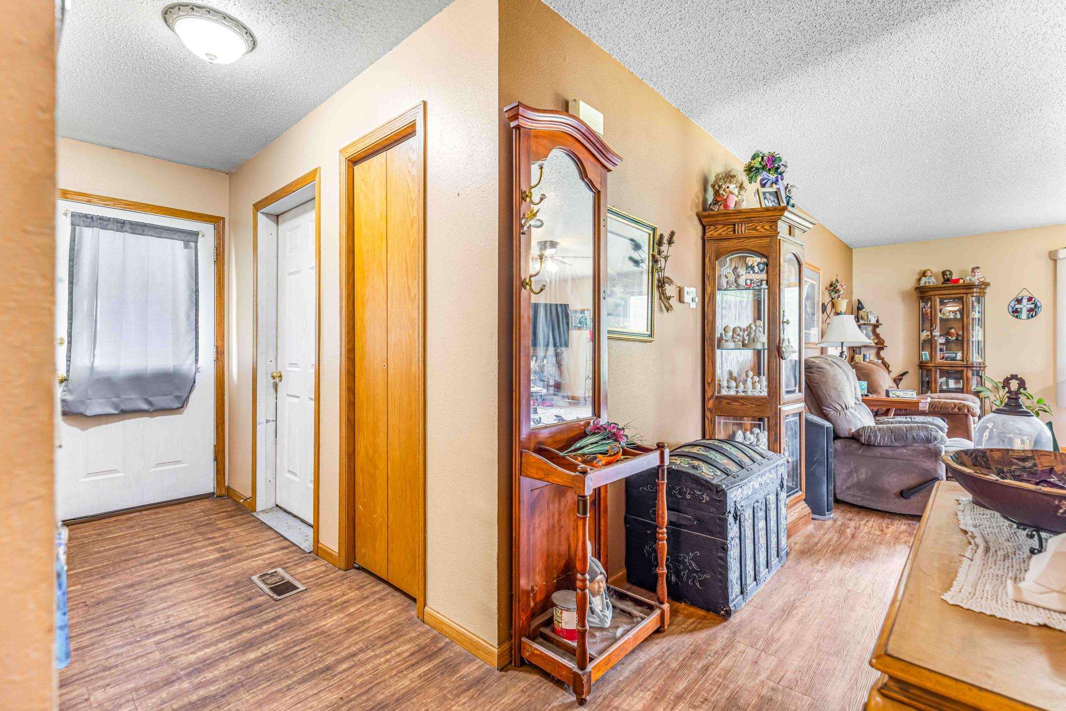 313 & 315 W 3rd S Avenue, Ada MN 56510 - Photo 5 of 33