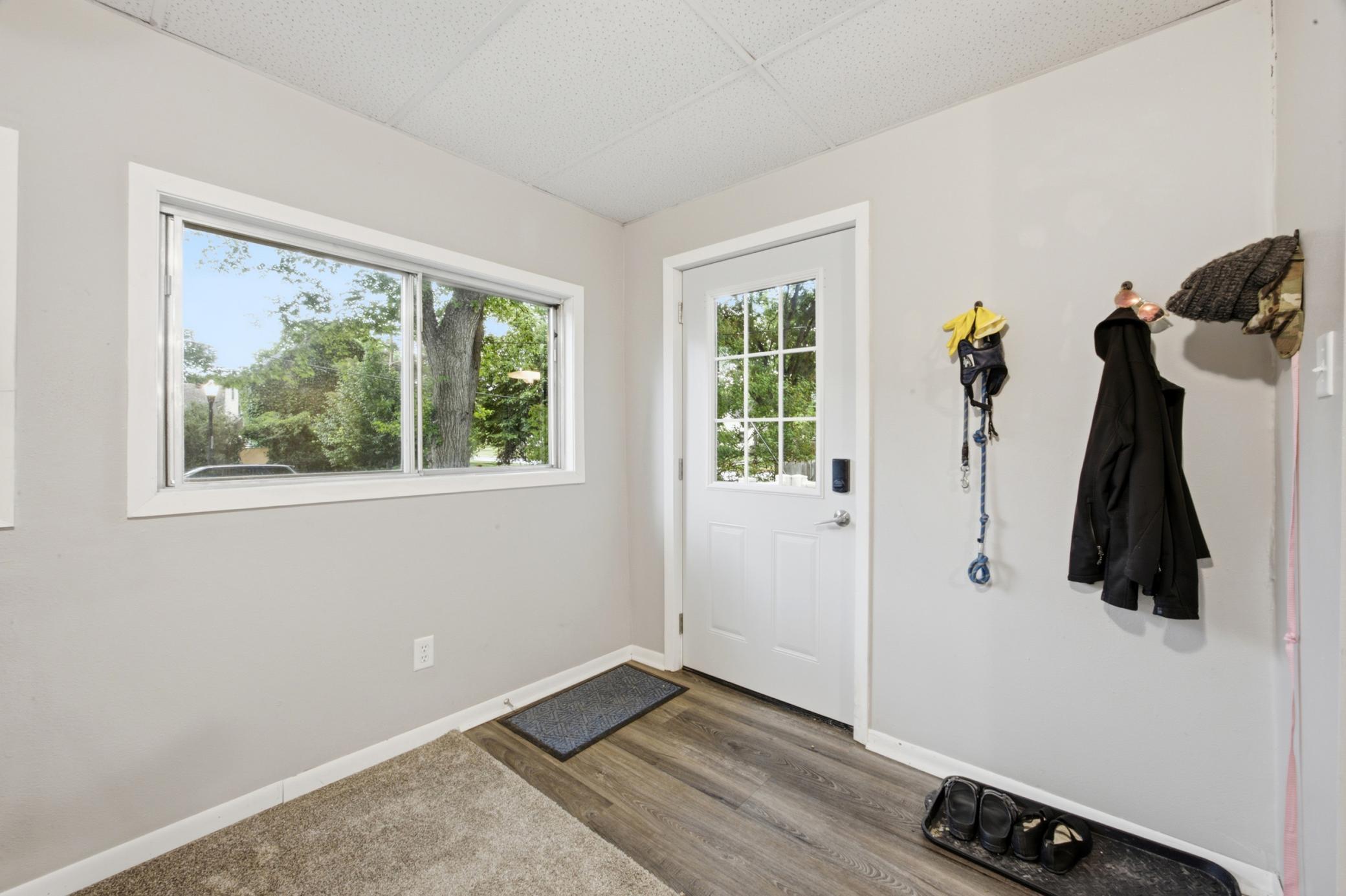 1017 14th S Street, Fargo ND 58103 - Photo 3 of 17