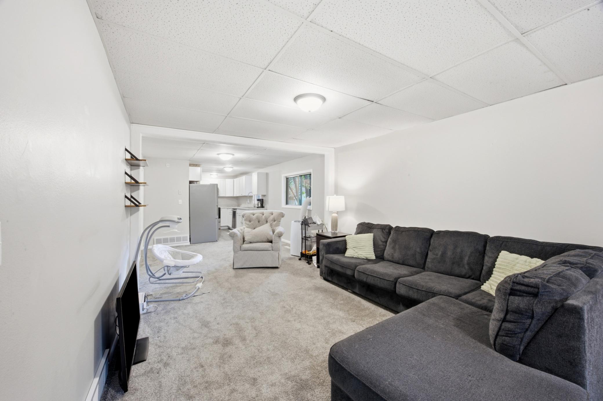 1017 14th S Street, Fargo ND 58103 - Photo 4 of 17