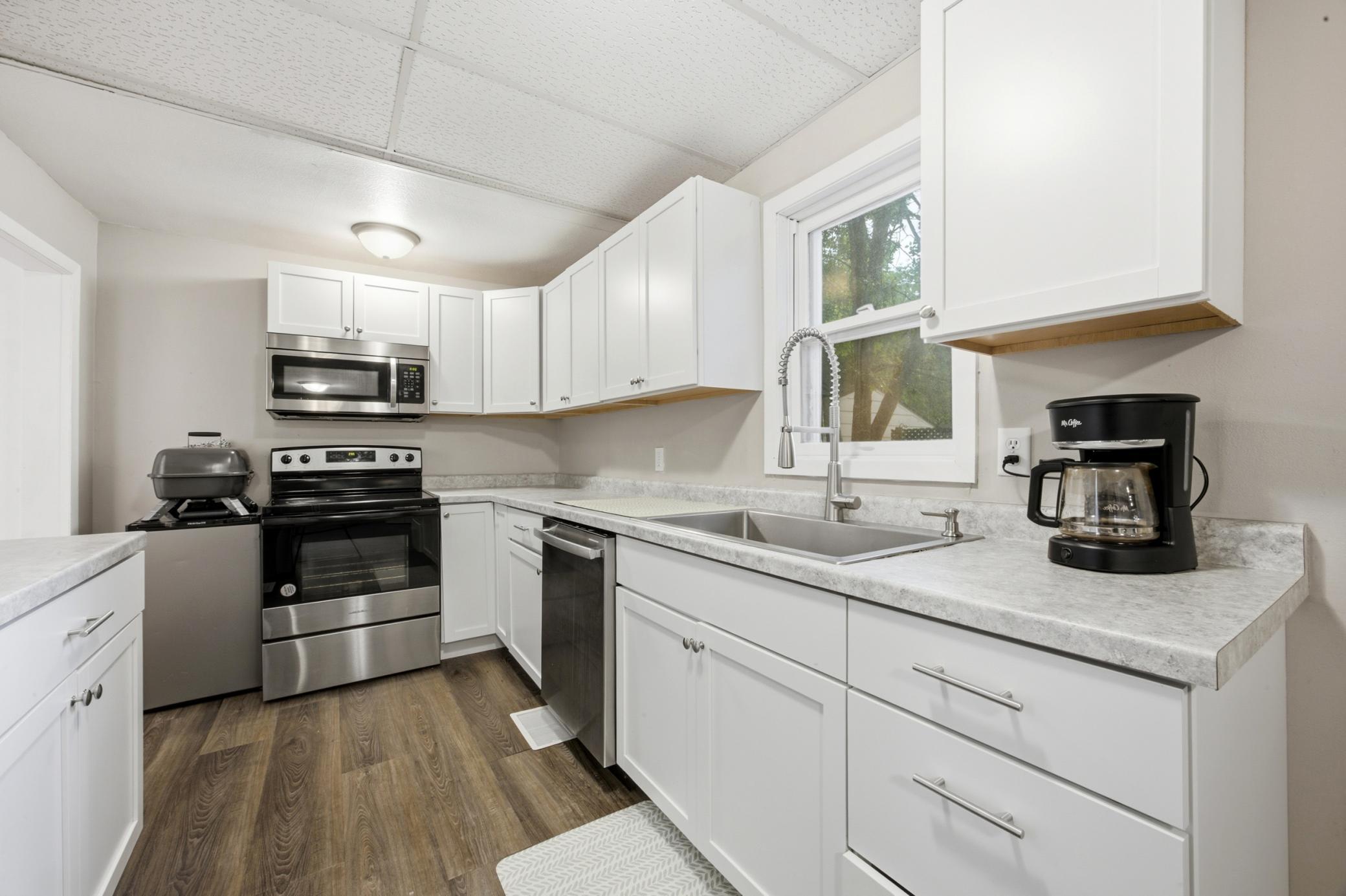1017 14th S Street, Fargo ND 58103 - Photo 7 of 17