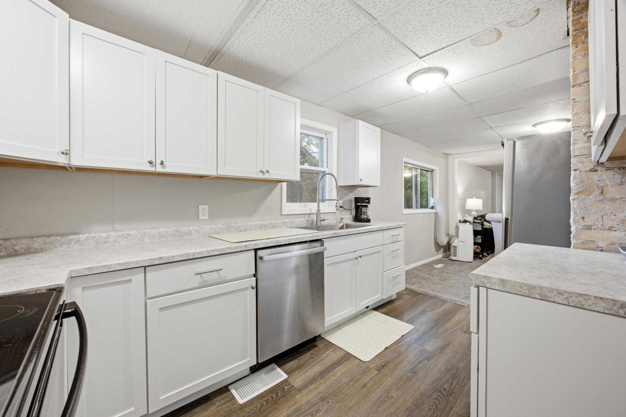 1017 14th S Street, Fargo ND 58103 - Photo 8 of 17