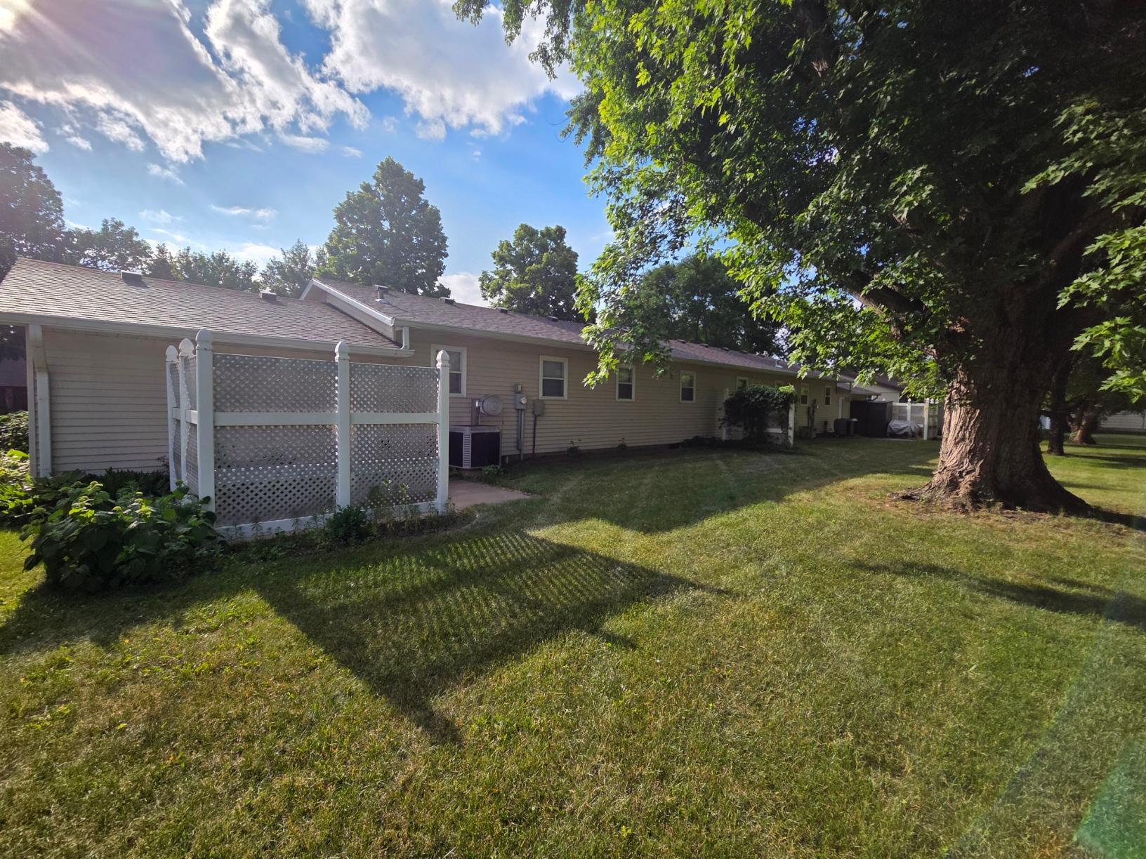 119 & 121 14th Street N, Oakes ND 58474 - Photo 7 of 19