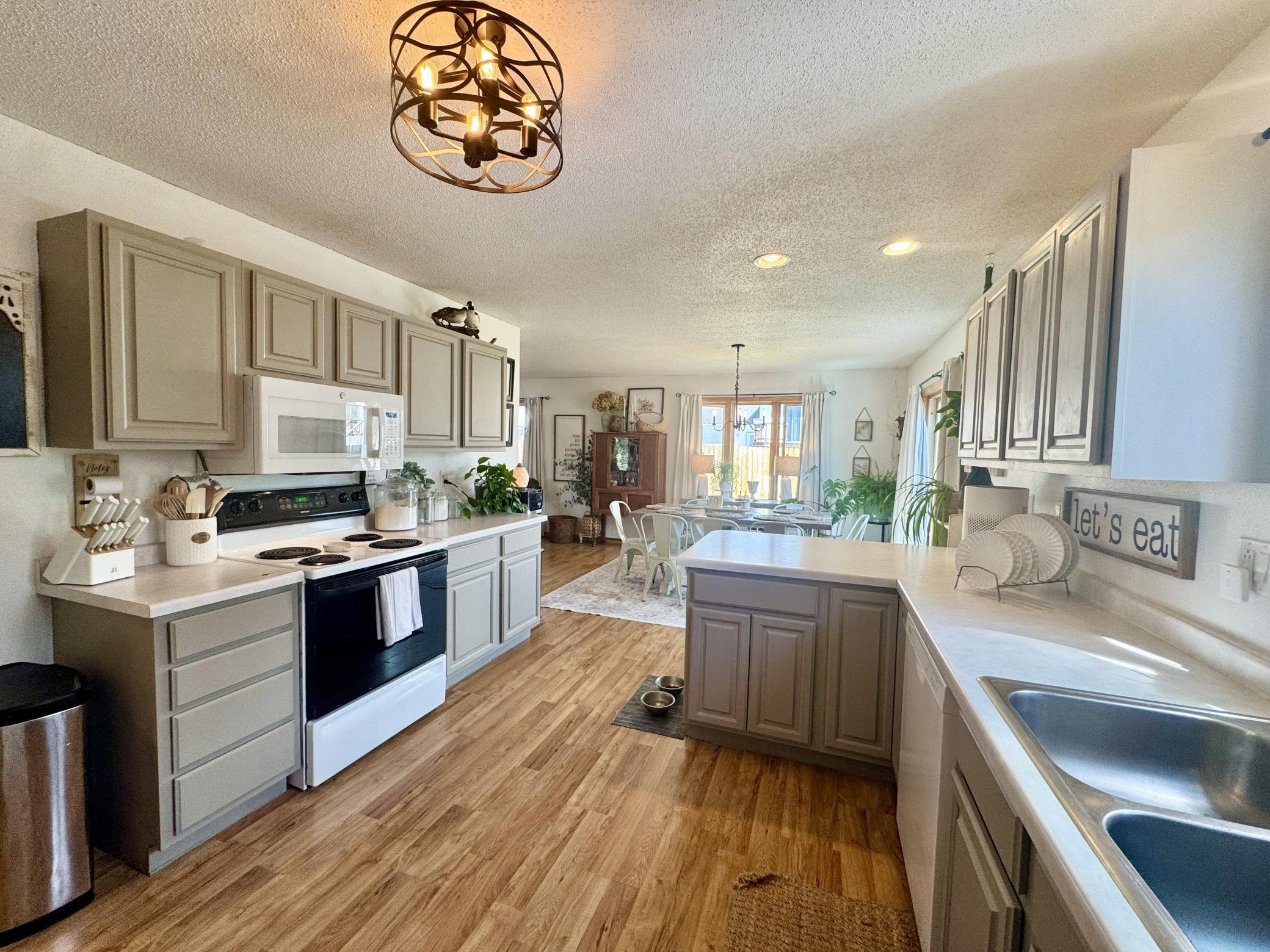 208 Jacobs NE Way, Bemidji MN 56601 - Photo 7 of 46