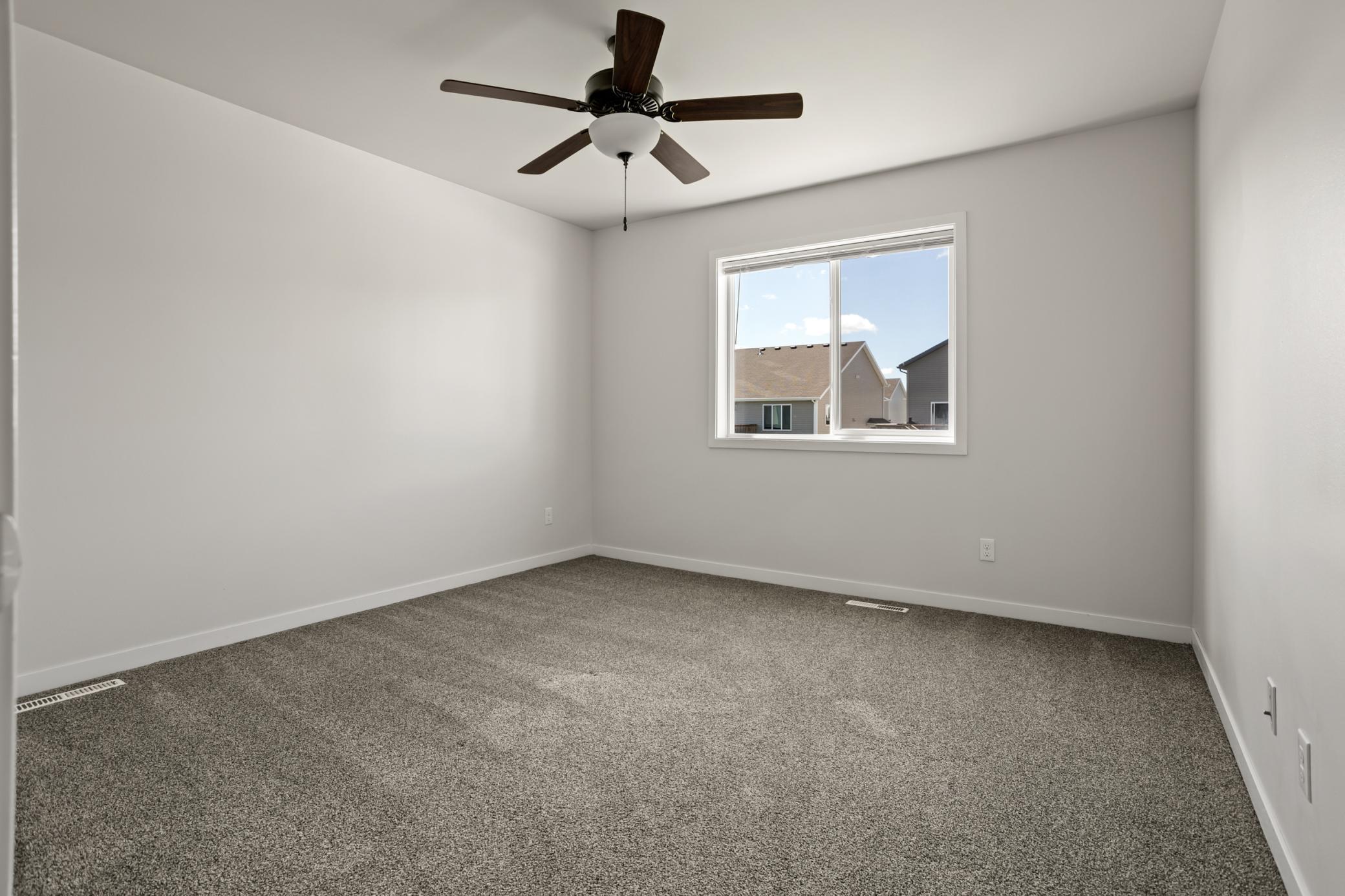 1023 29th W Avenue, West Fargo ND 58078 - Photo 12 of 23