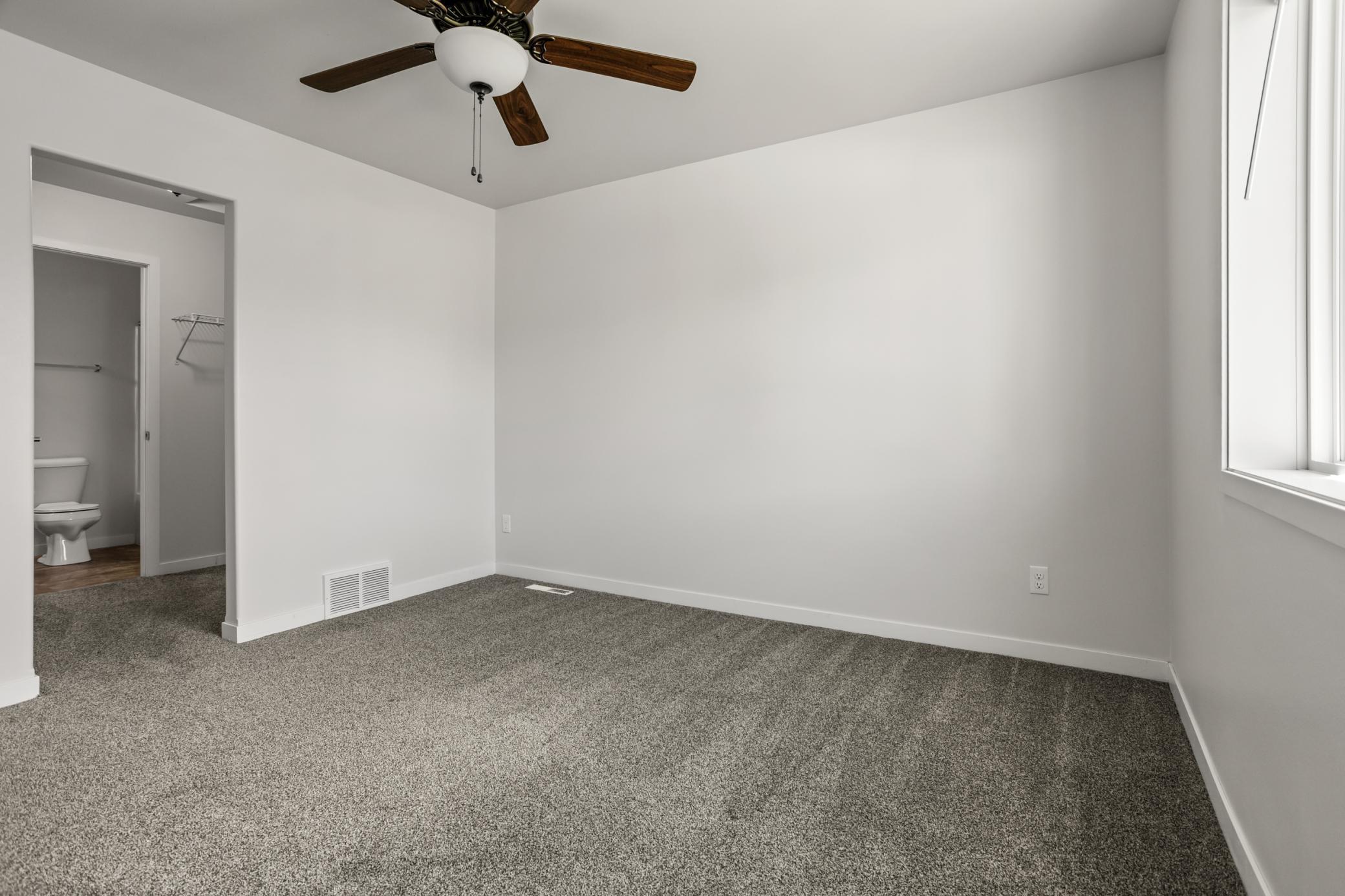 1023 29th W Avenue, West Fargo ND 58078 - Photo 13 of 23