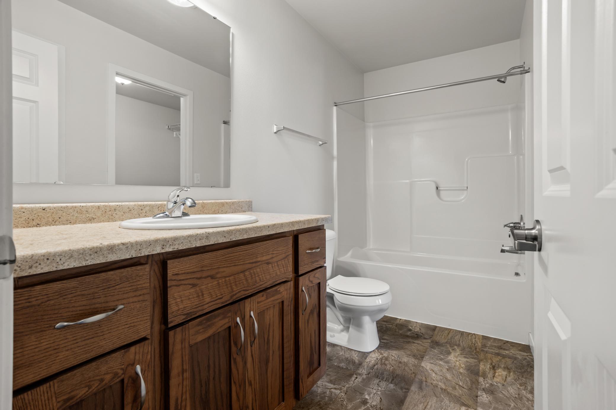1023 29th W Avenue, West Fargo ND 58078 - Photo 16 of 23