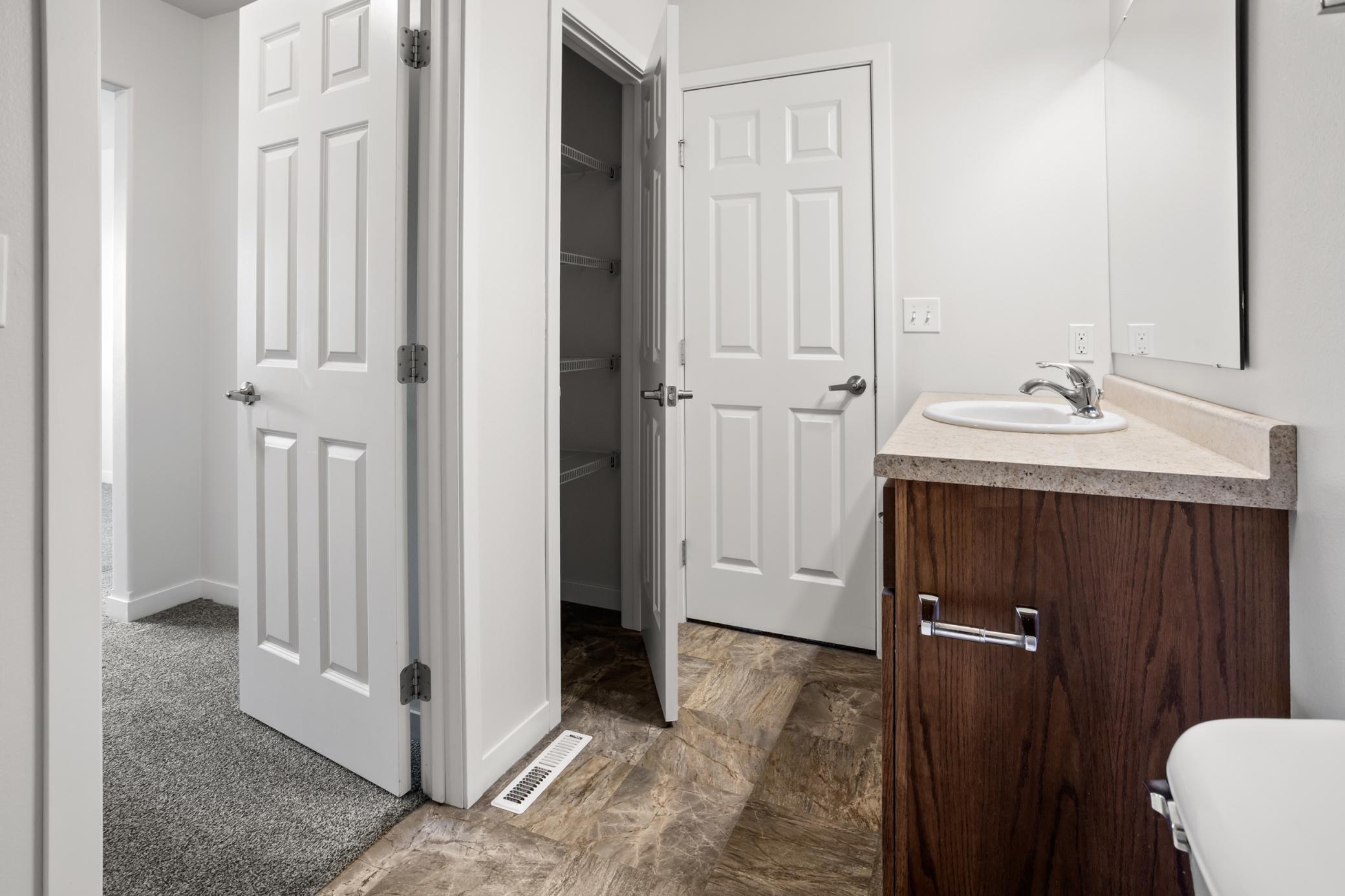 1023 29th W Avenue, West Fargo ND 58078 - Photo 17 of 23