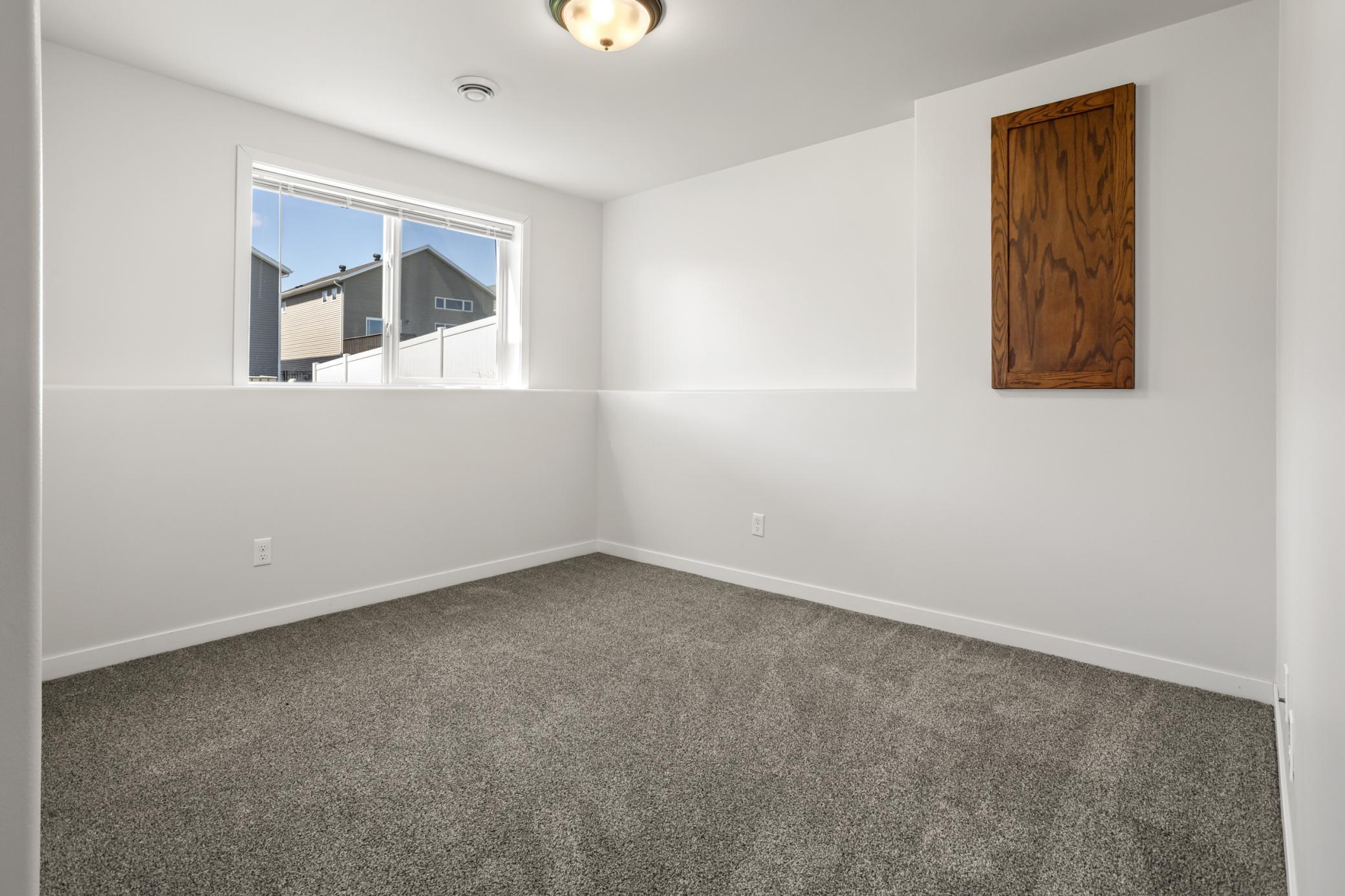 1023 29th W Avenue, West Fargo ND 58078 - Photo 19 of 23