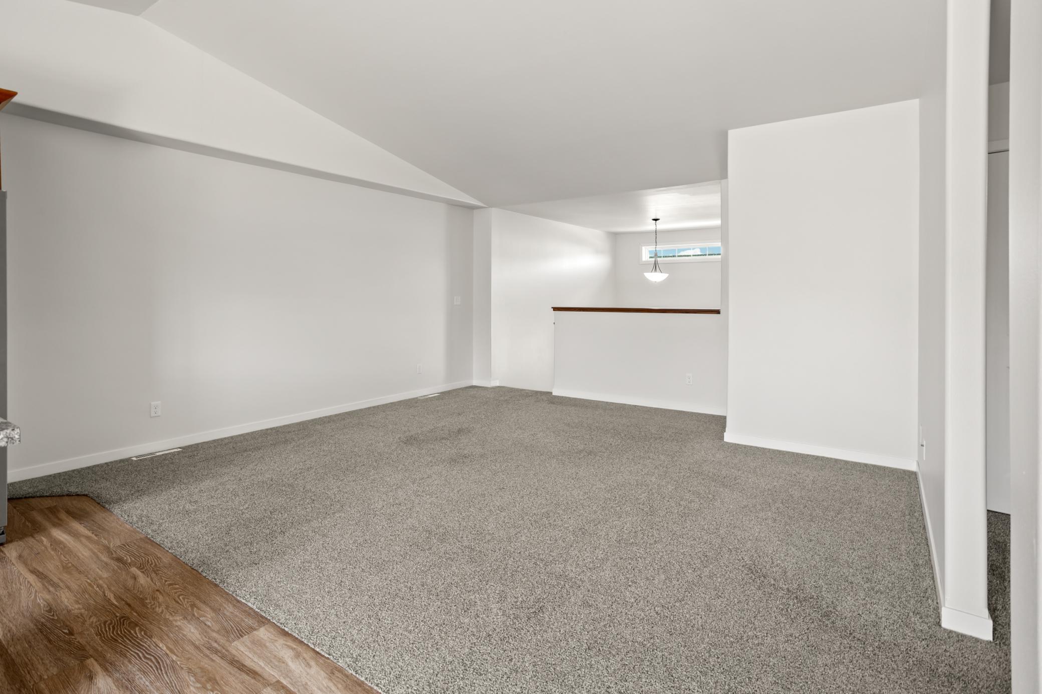 2015 twin home for sale at 1023 29th Avenue W in West Fargo, ND — 3 bed, 2 bath (photo 7 of 32)